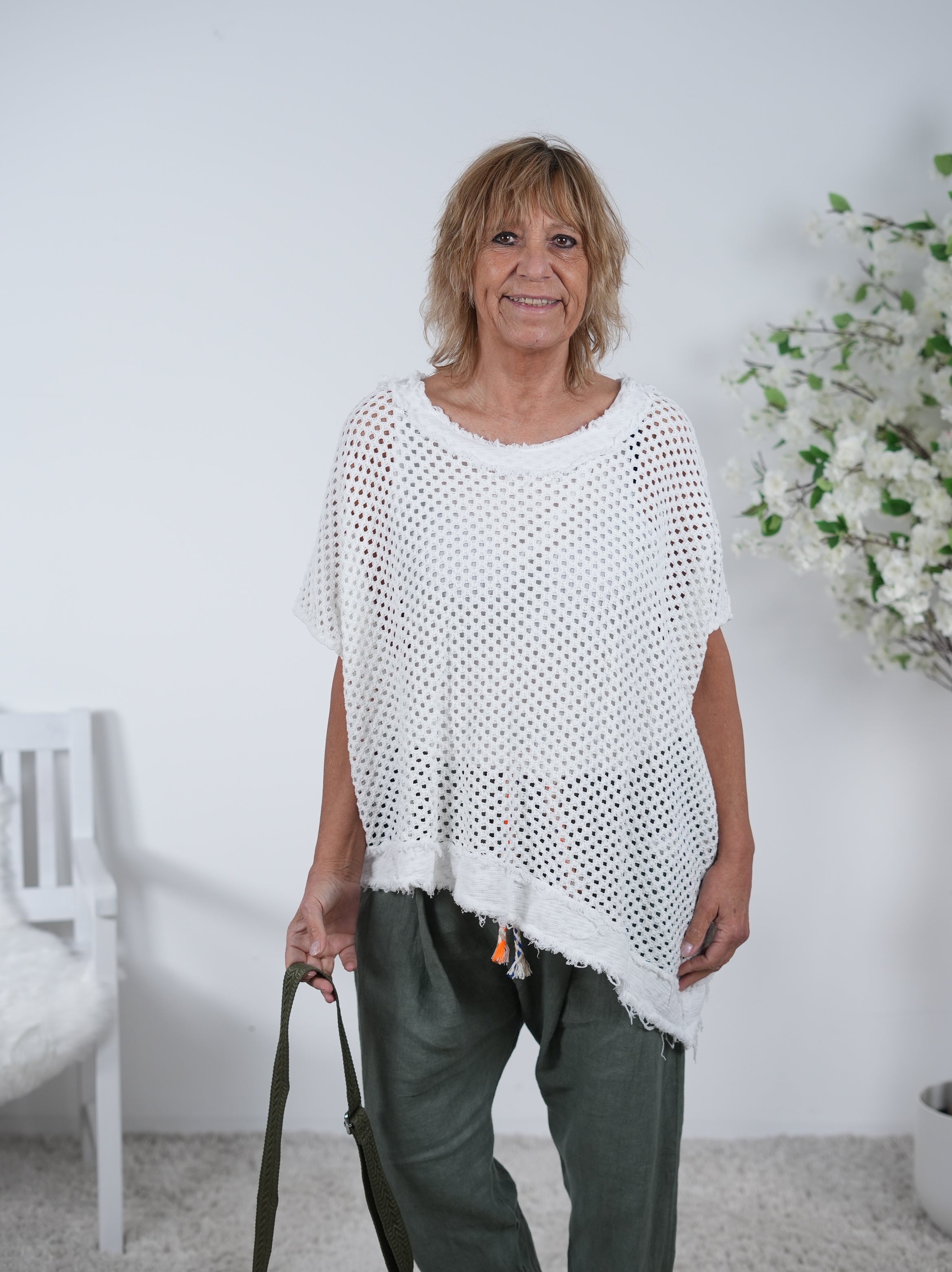 Netz Poncho mit ausgefranztem Abschluss Einheitsgröße (ca Gr. 38 "oversize"-42) Weiß