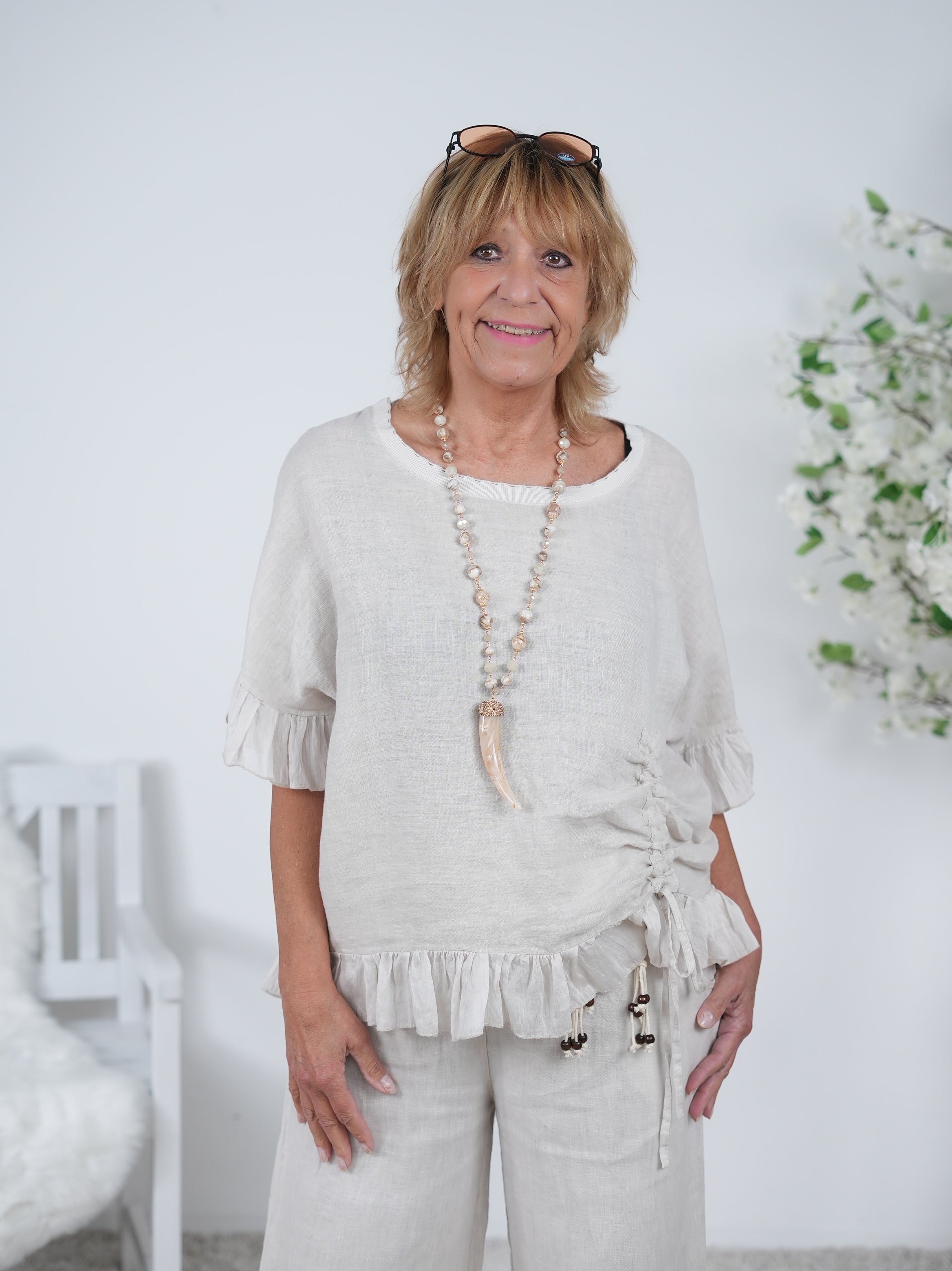 Niedliches Leinen Shirt mit Raffung Einheitsgröße (ca Gr. 38 "oversize"-42) Beige