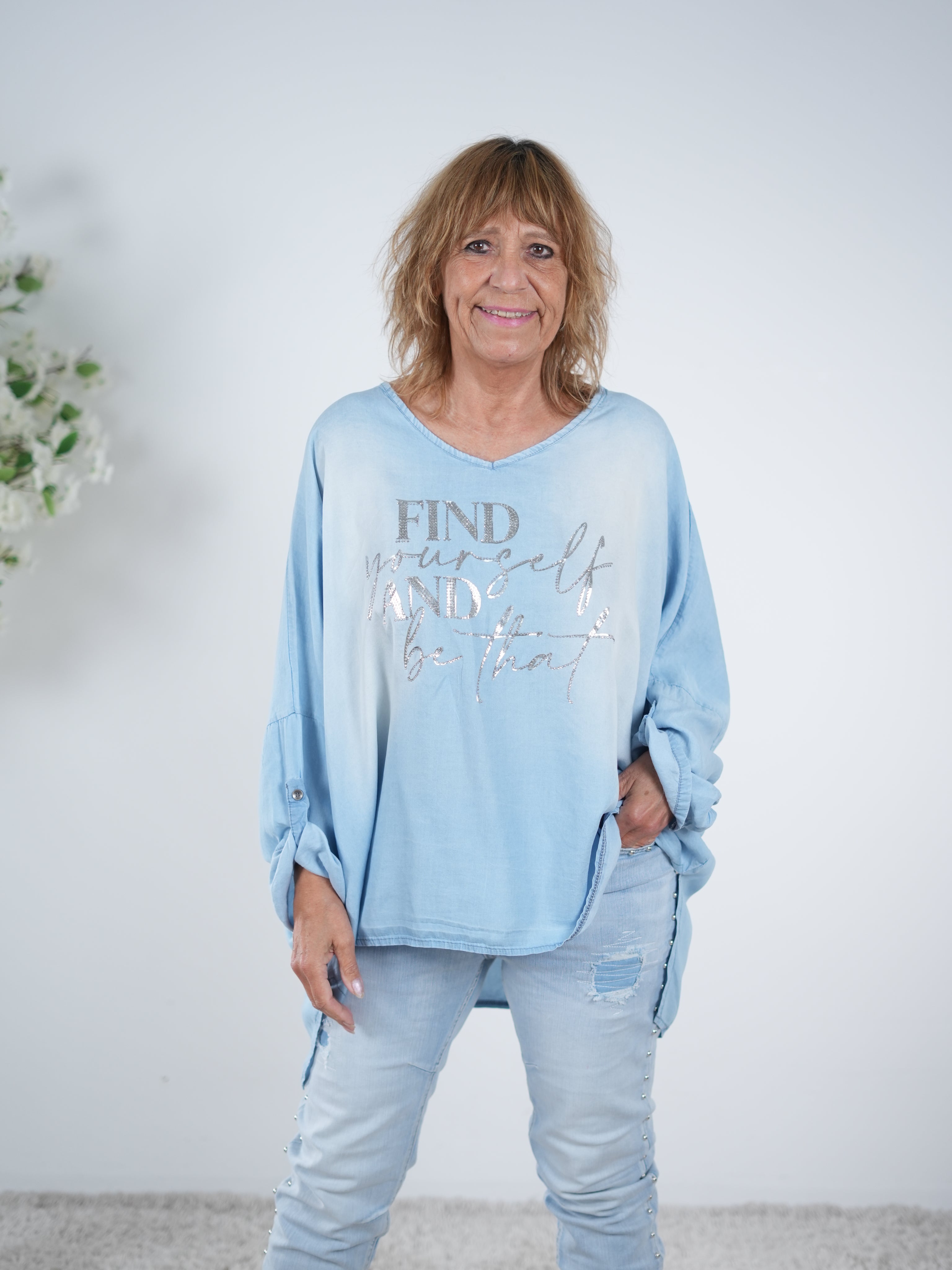 oversize Shirt im Jeans Look