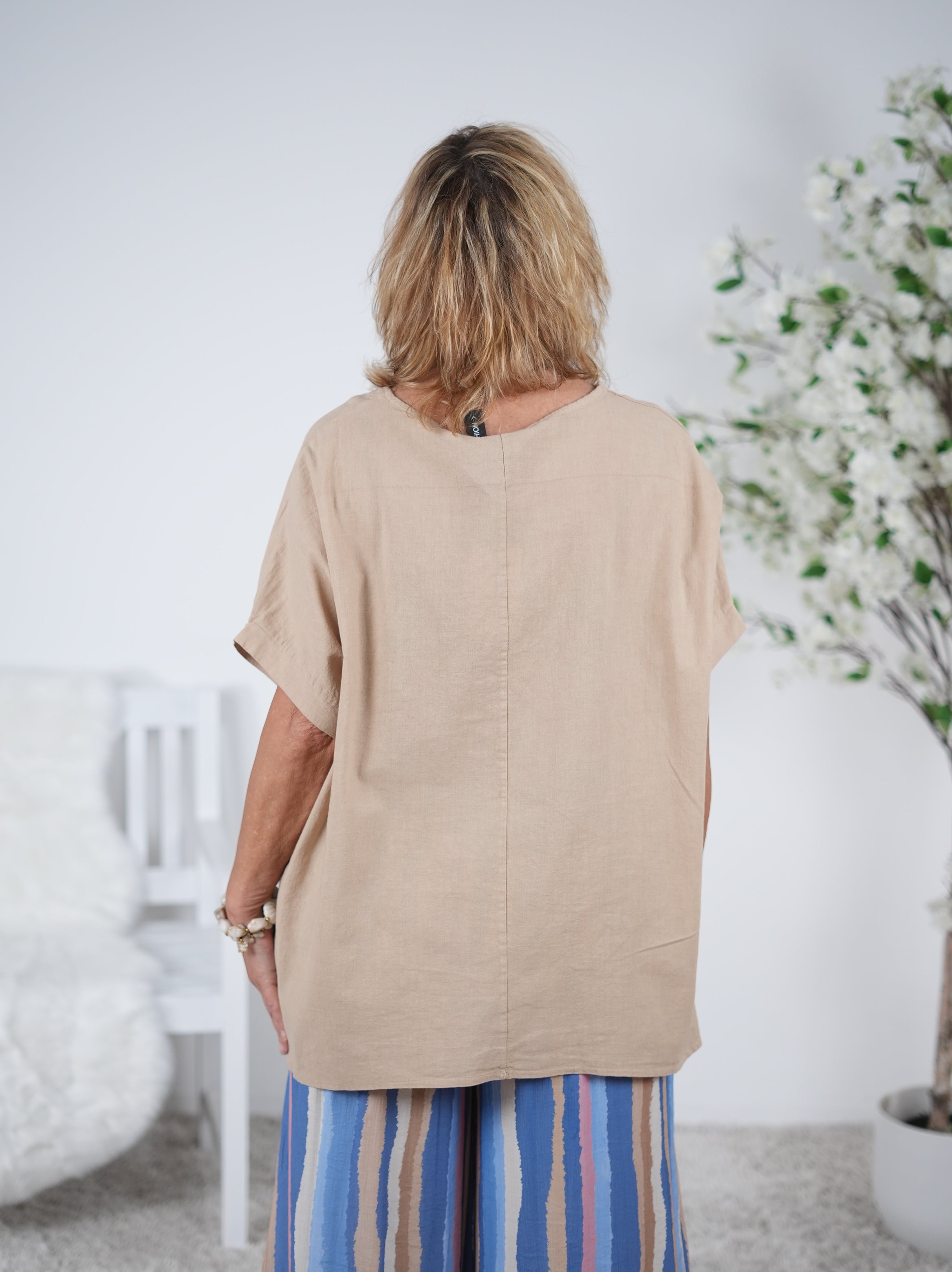 Oversize Shirt im Materialmix mit Schriftzug