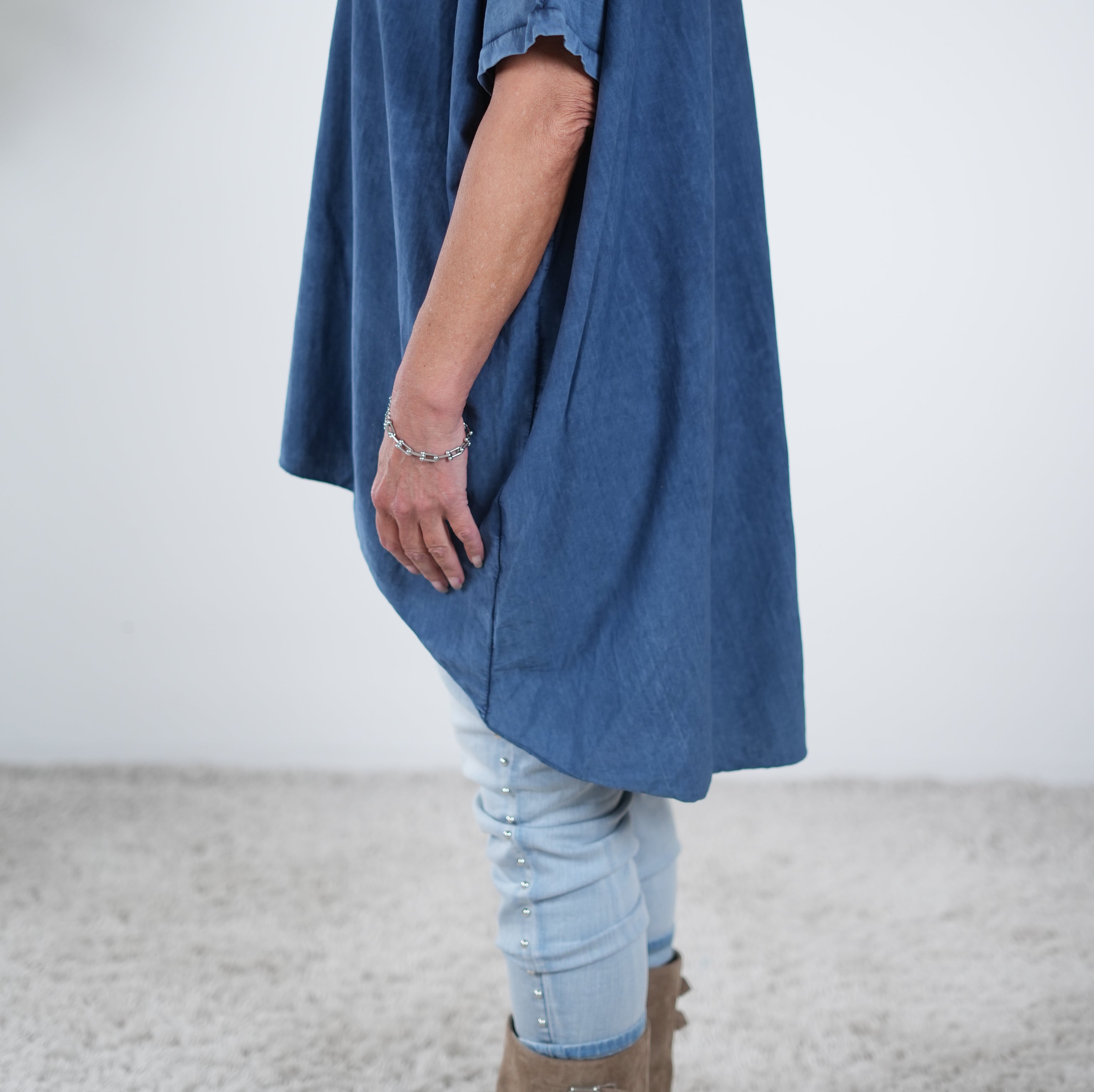oversize Basic Shirt im Vokuhila Schnitt