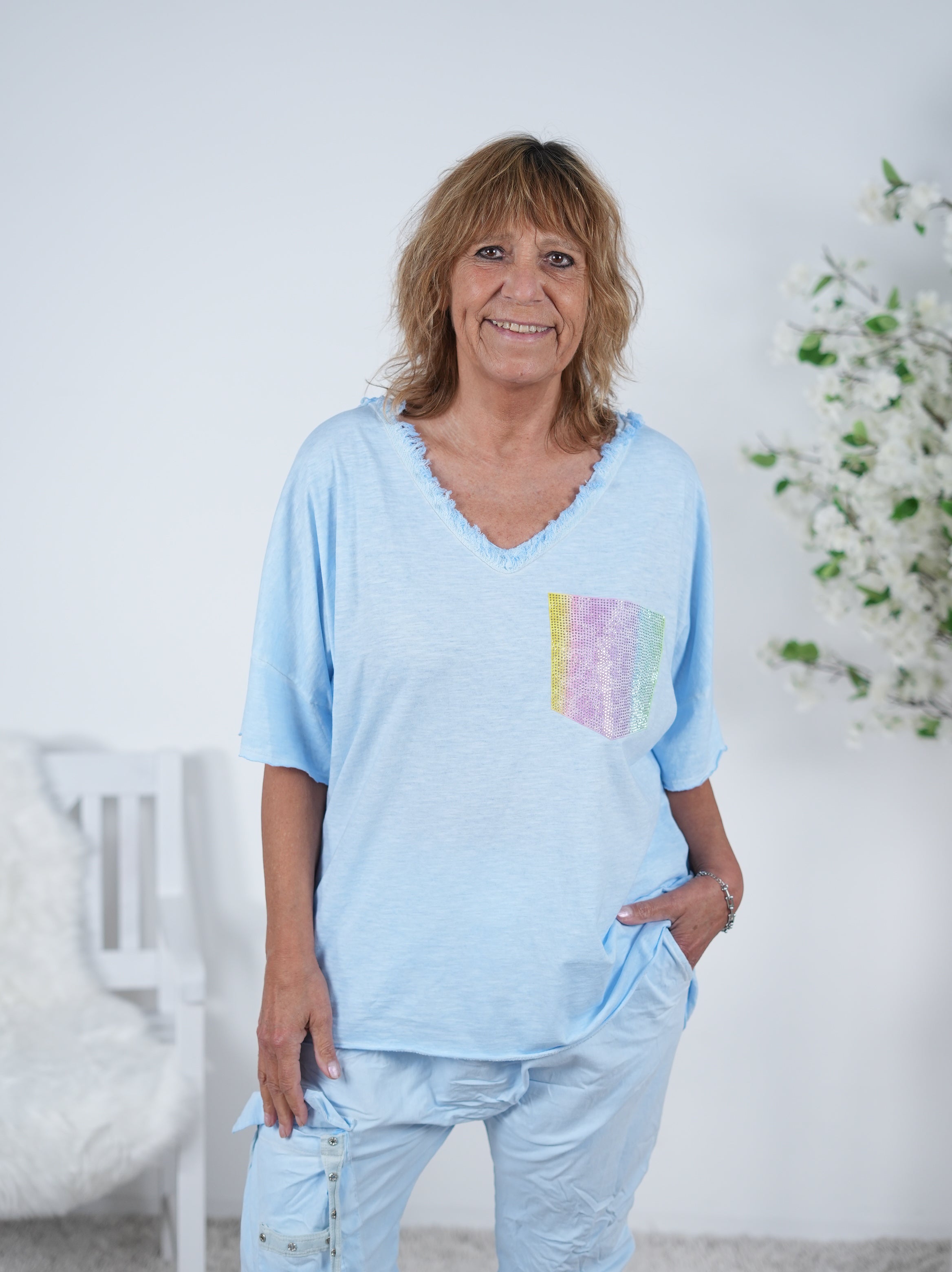 oversize Shirt mit ausgefranstem V-Ausschnitt Einheitsgröße (ca Gr. 40 "oversize"-46) Blau