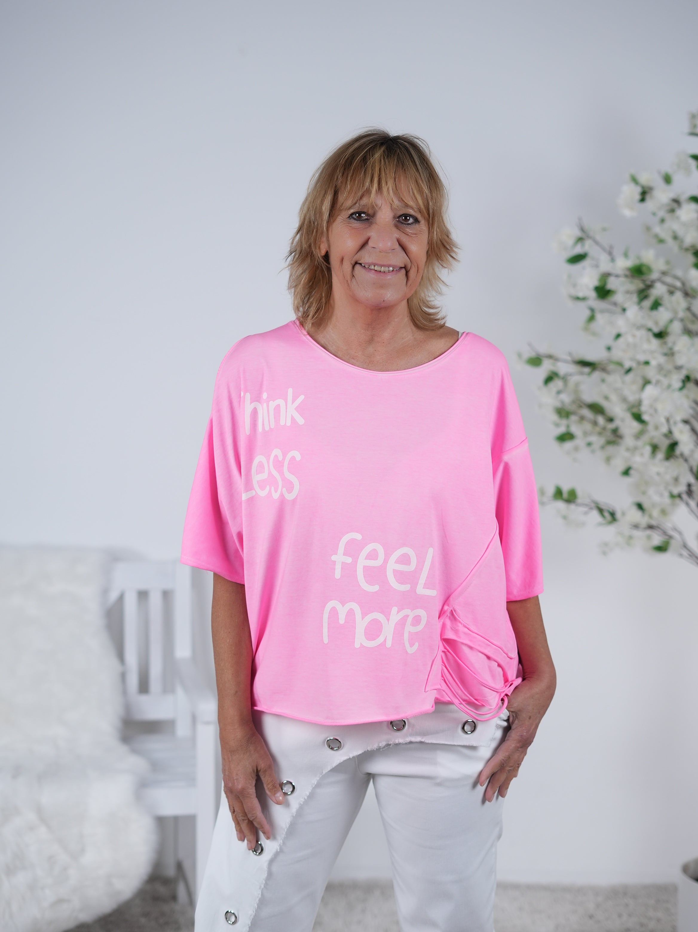 oversize Shirt mit überschnittenem Arm und Schriftzug Neon Pink