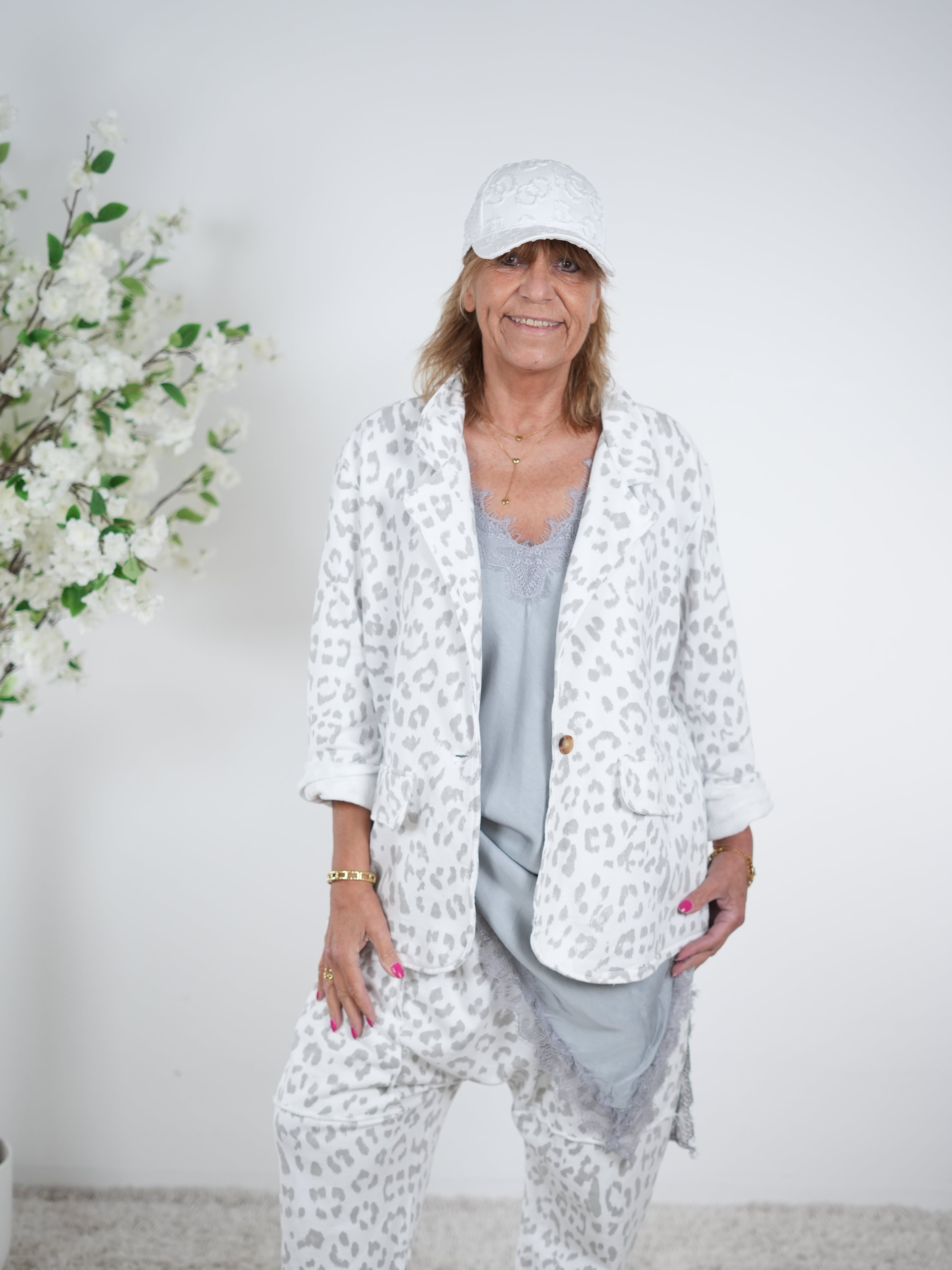 oversize Sweaty Blazer im Leo Look One Size (ca Gr. 40 "oversize"-46) Weiß