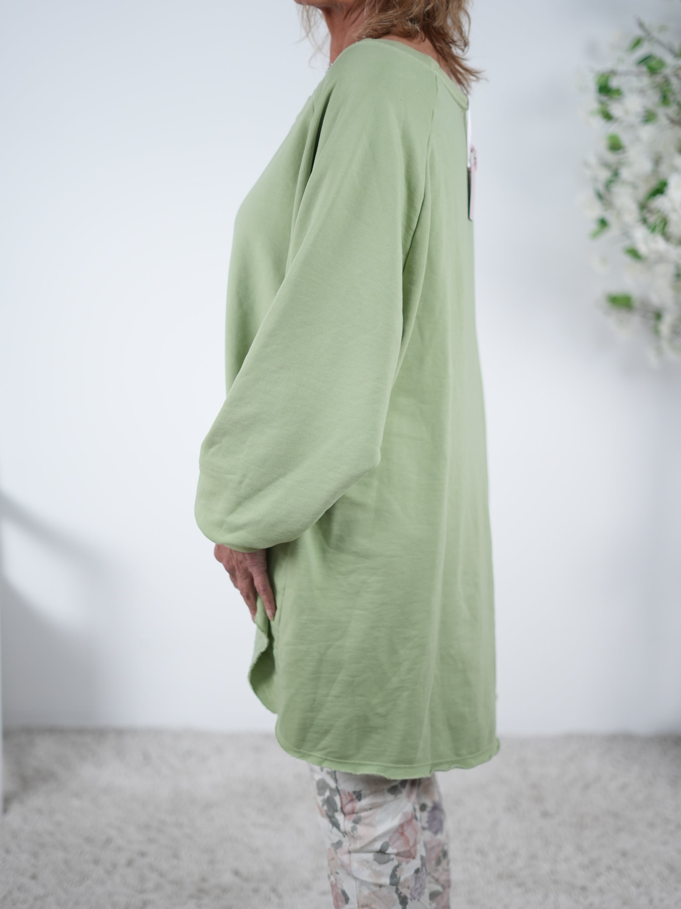 Oversize Sweaty im Vokuhila Schnitt