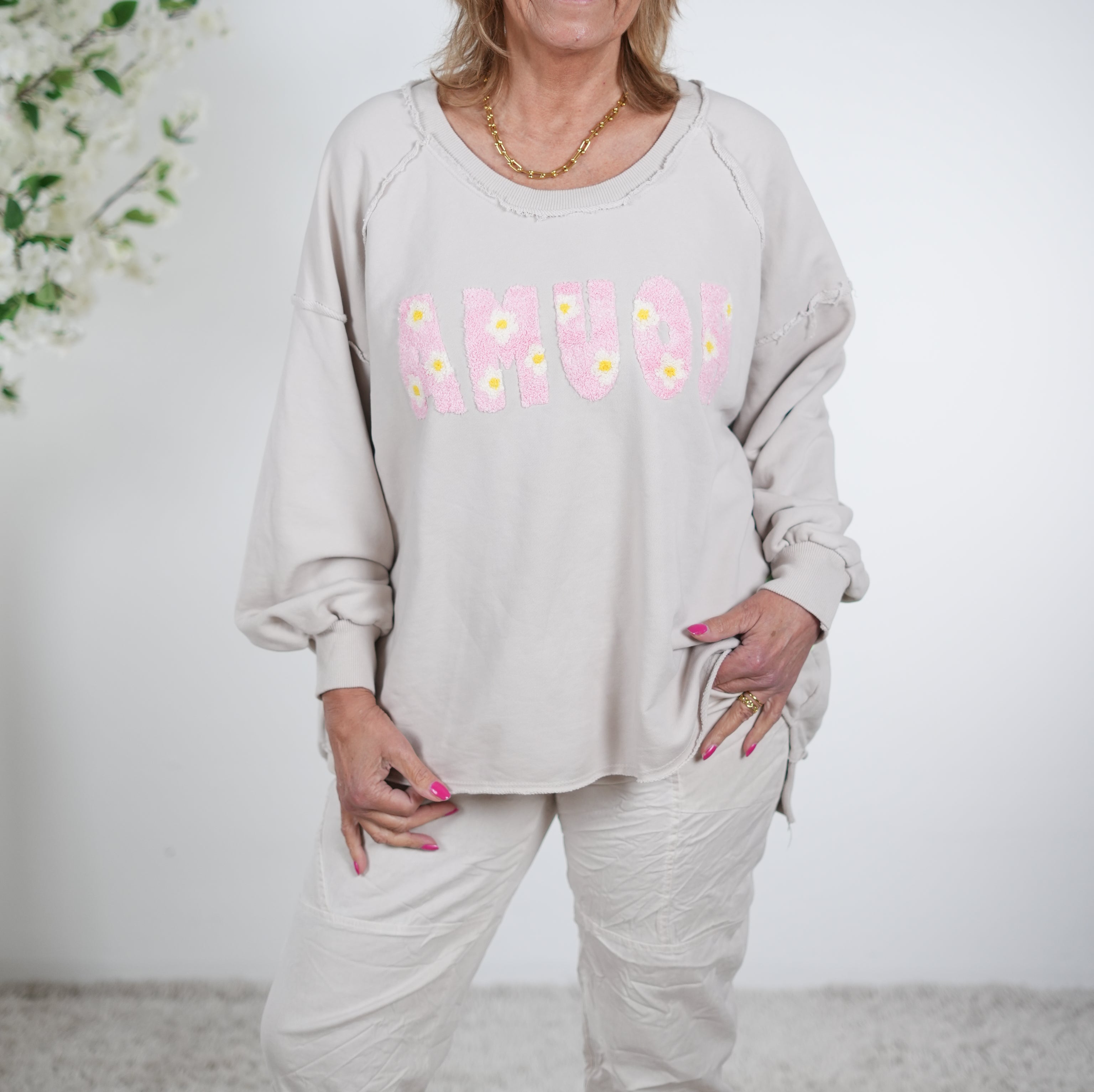 oversized Sweaty mit "Amour" Schriftzug One Size (ca Größe 38 "oversize"-44) Beige