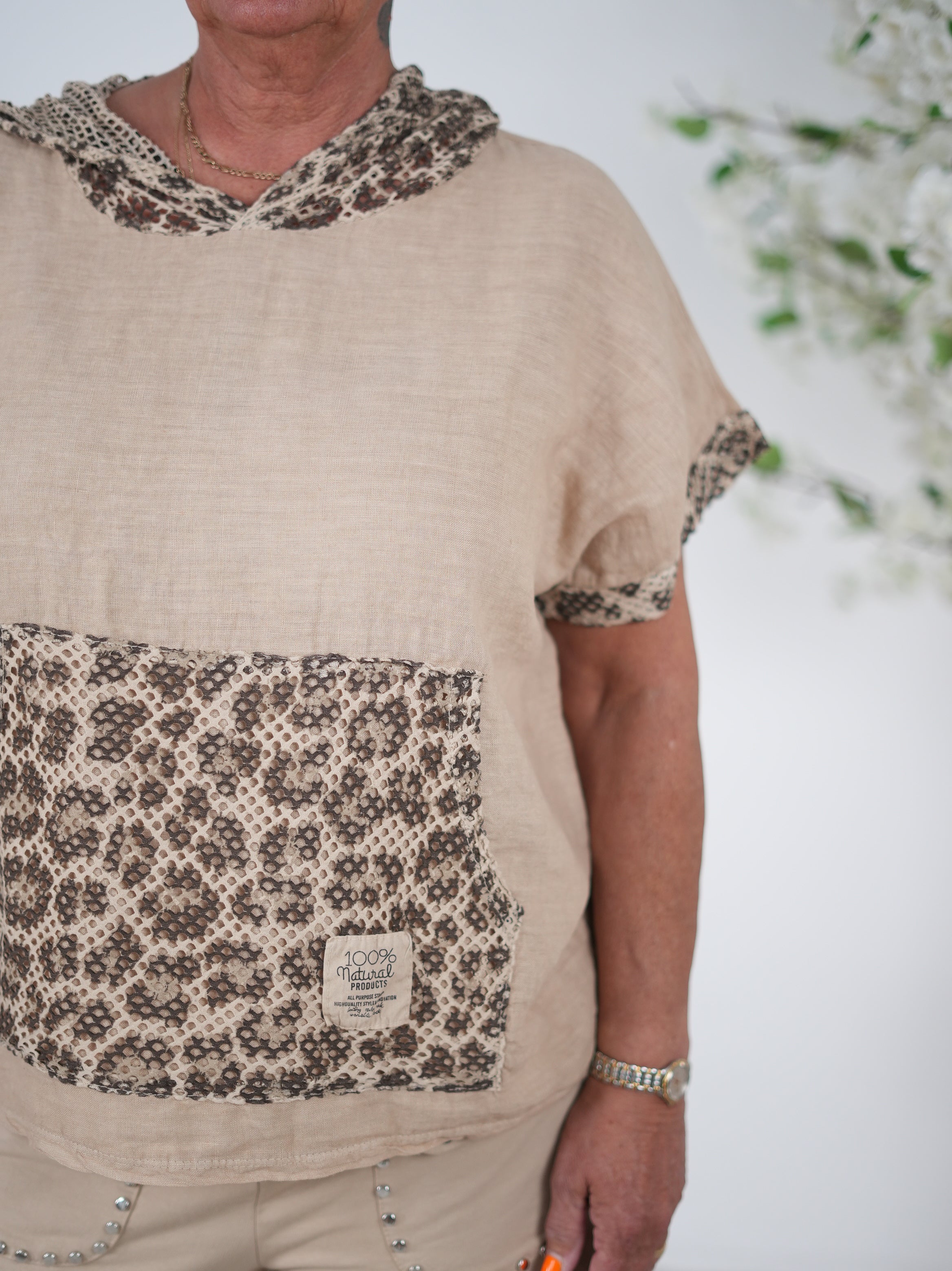 Shirt im Materialmix mit Netz Elementen