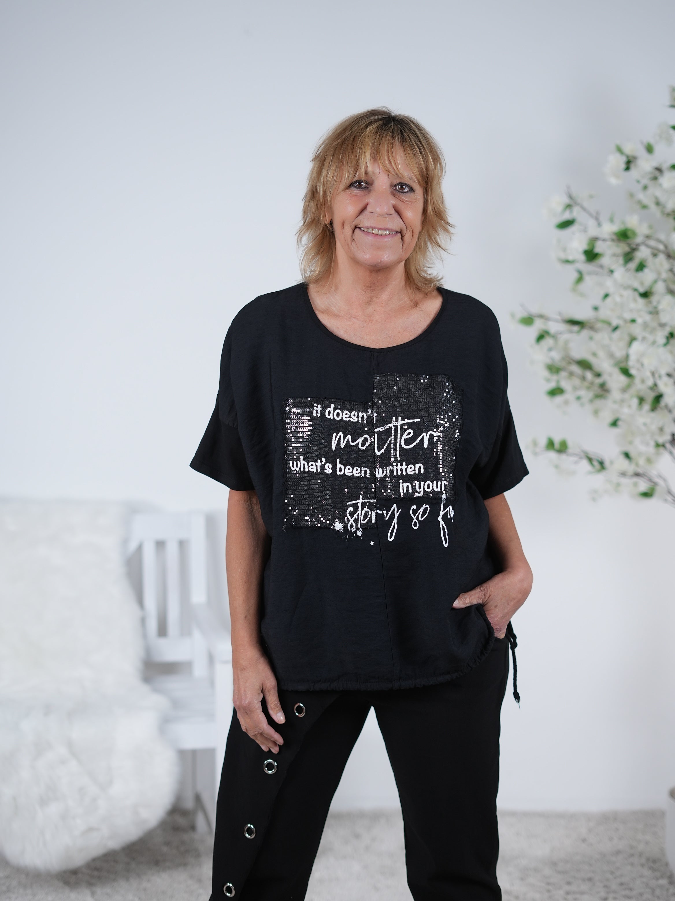 Shirt im Materialmix mit Schriftzug Schwarz