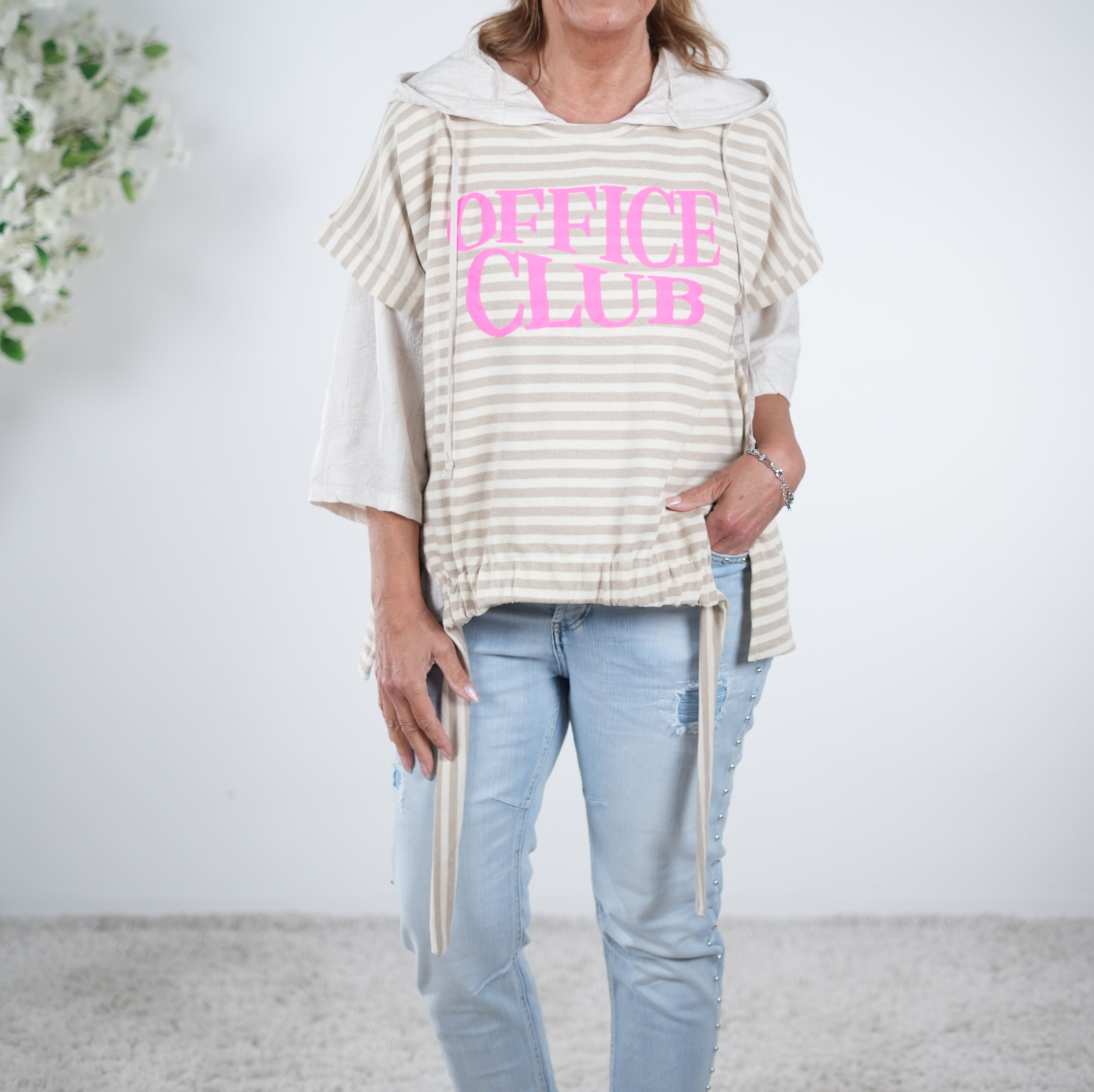 Shirt mit "Office Club" Schriftzug One Size (ca Größe 38 40-44) Beige