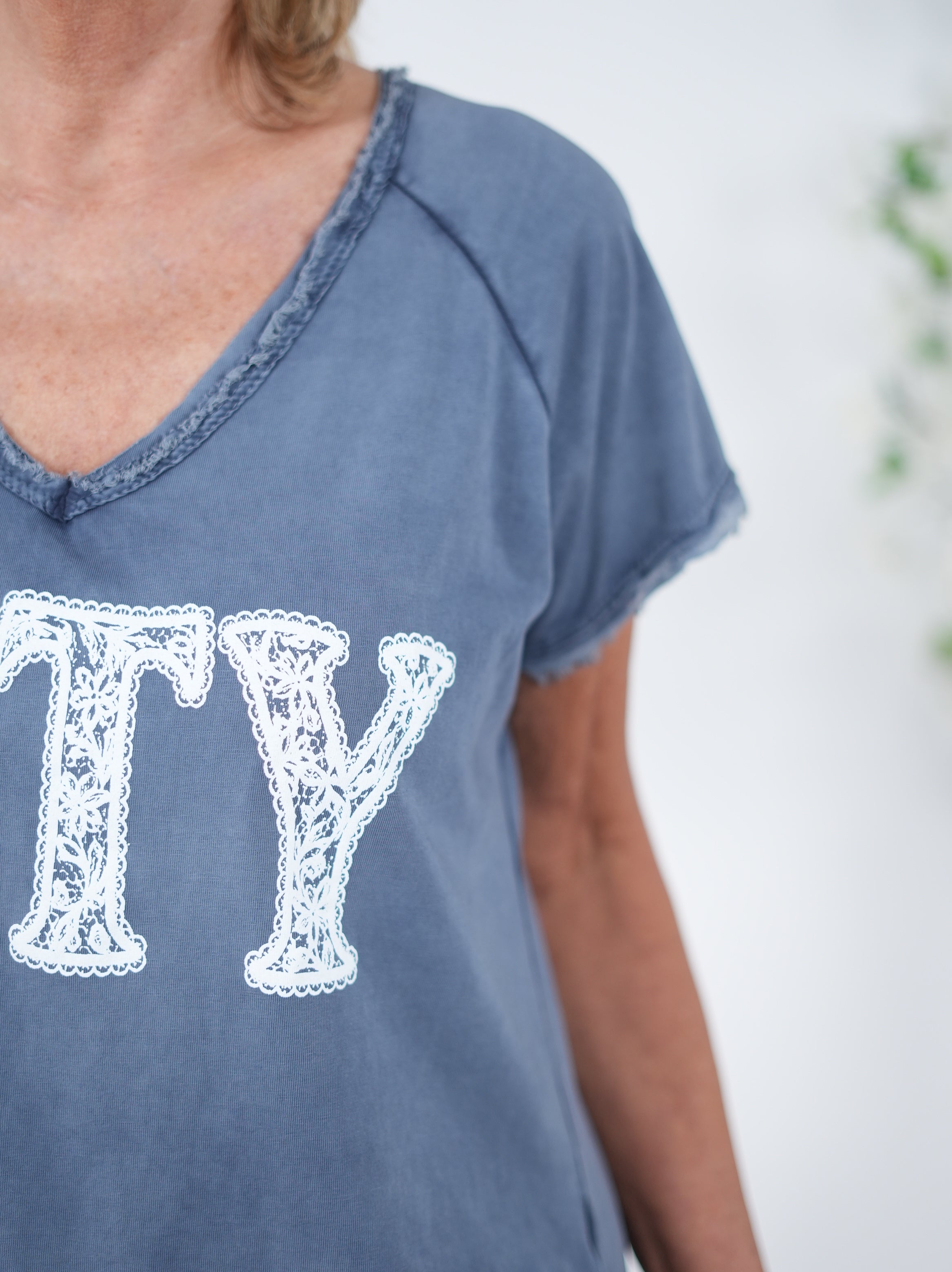 Shirt mit Schriftzug "City"