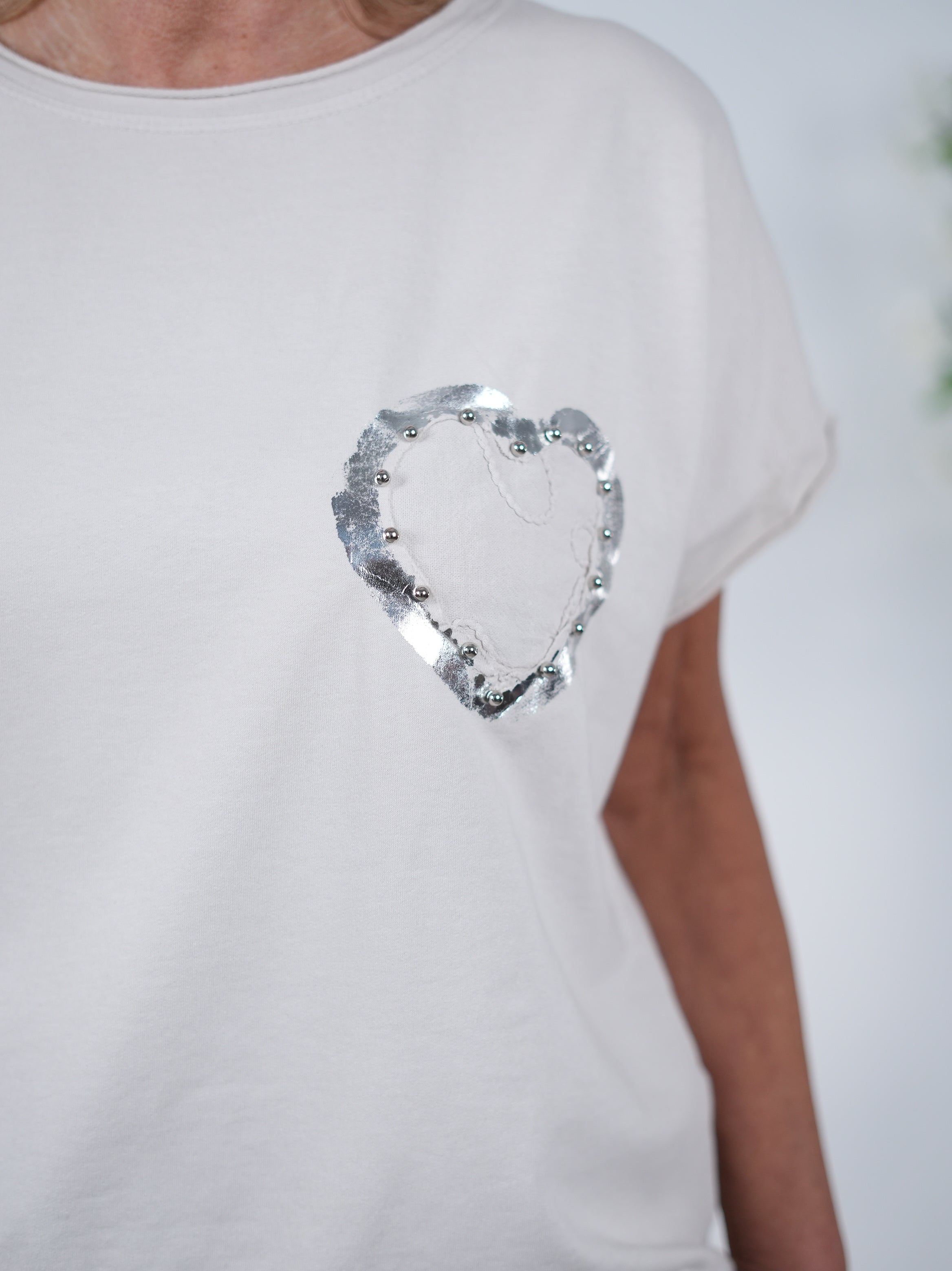 Shirt mit silbernem Herz