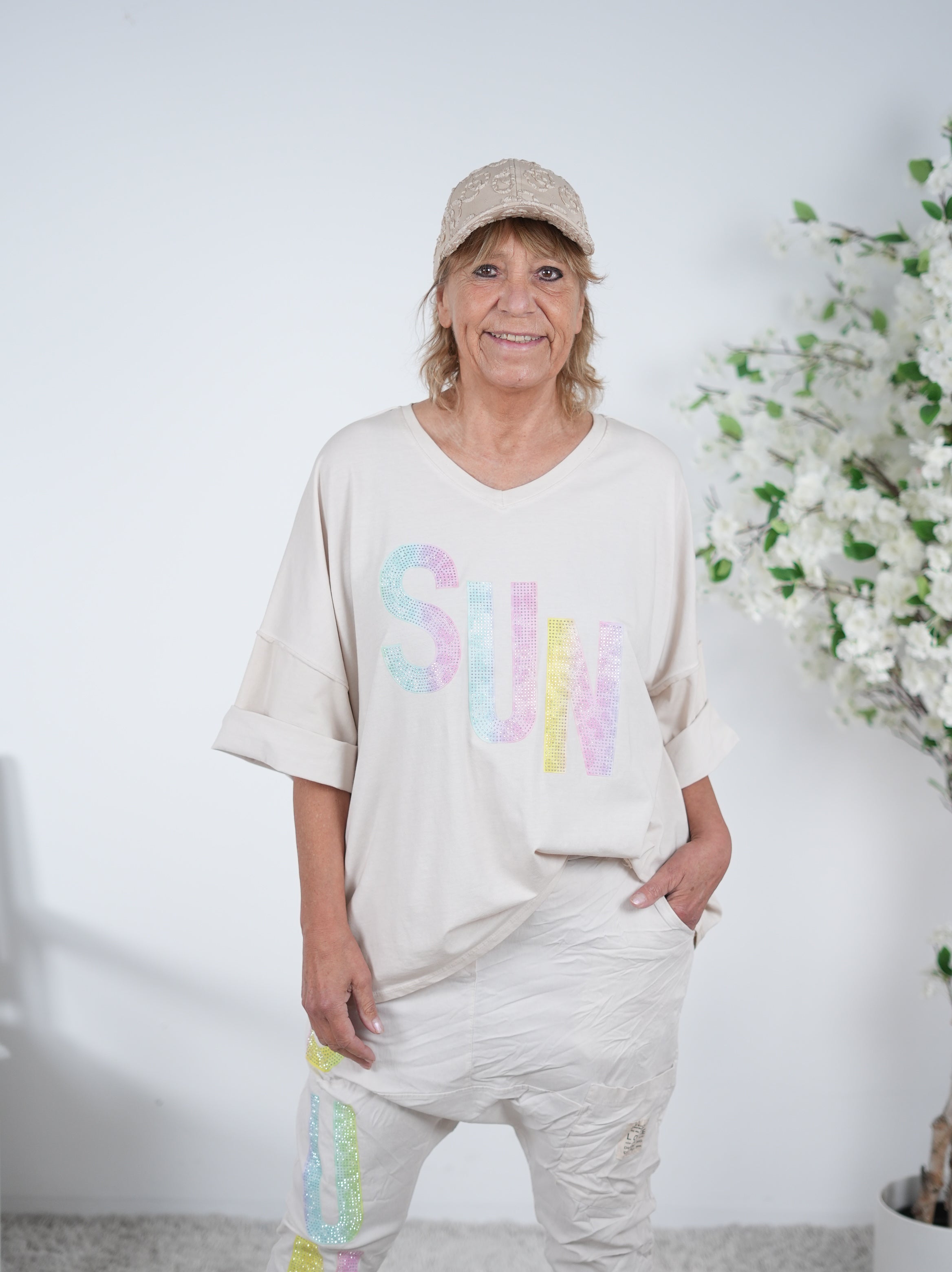 Shirt mit "sun" Schriftzug, meliert One Size (ca Gr. 40 "oversize"-46) Beige