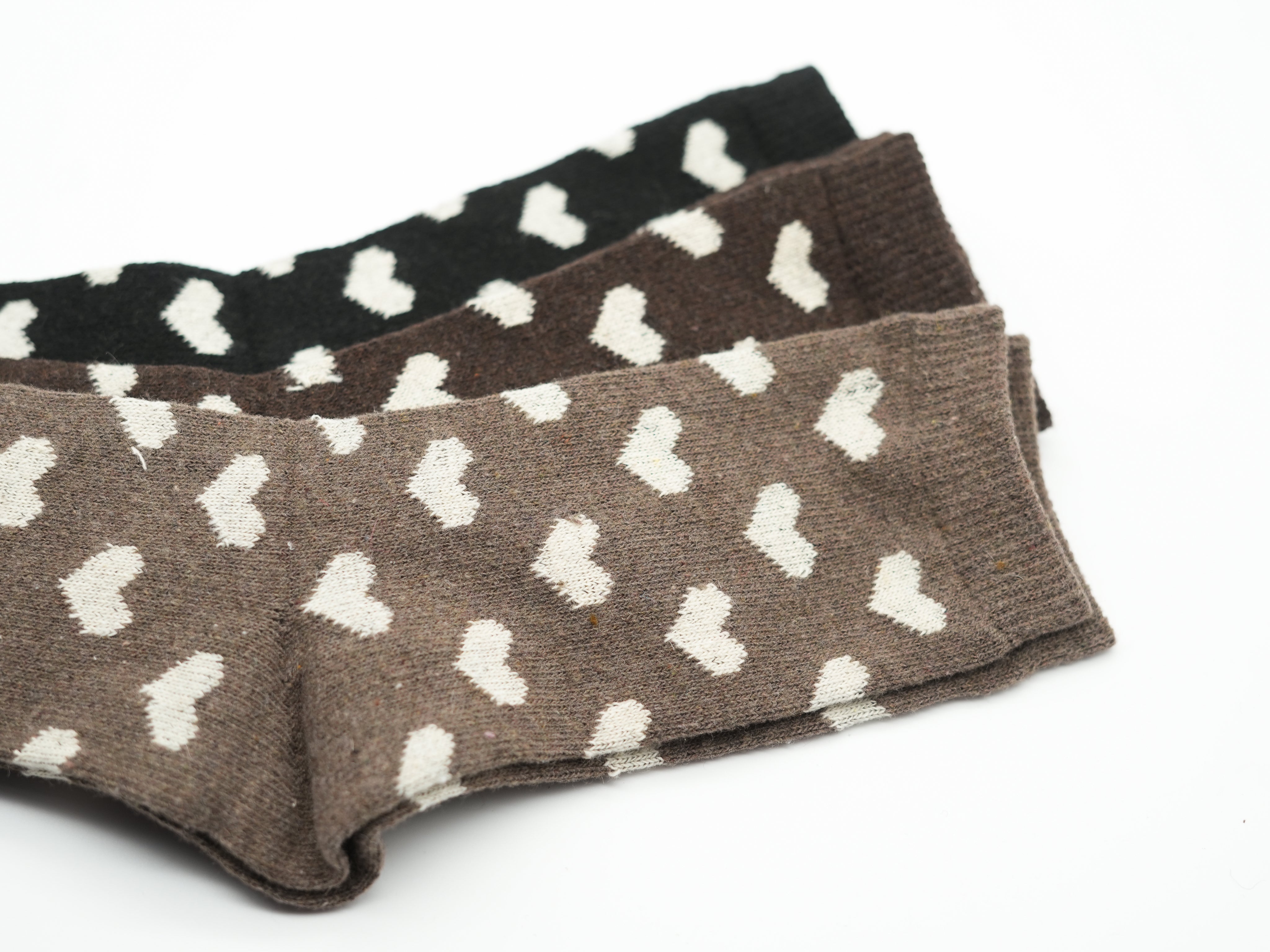 Süße Socken in Einheitsgröße für Damen. Nahaufnahme der drei Varianten. Socken für Damen zum einfachen kombinieren und stylen.