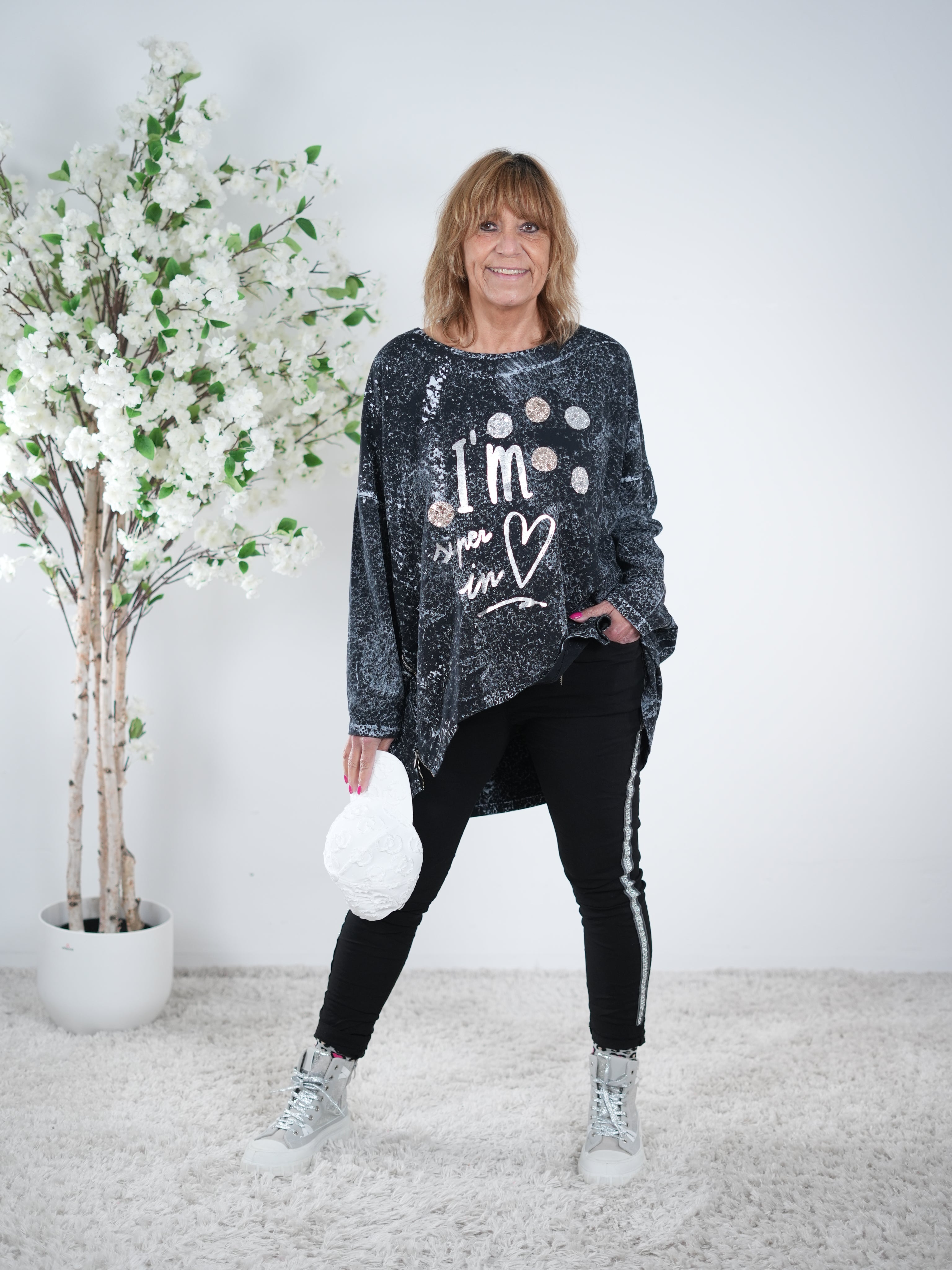 Sweaty im Batik Design und großem Rundhalsausschnitt