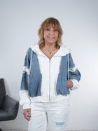Sweaty Jacke mit Jeanseinsätzen