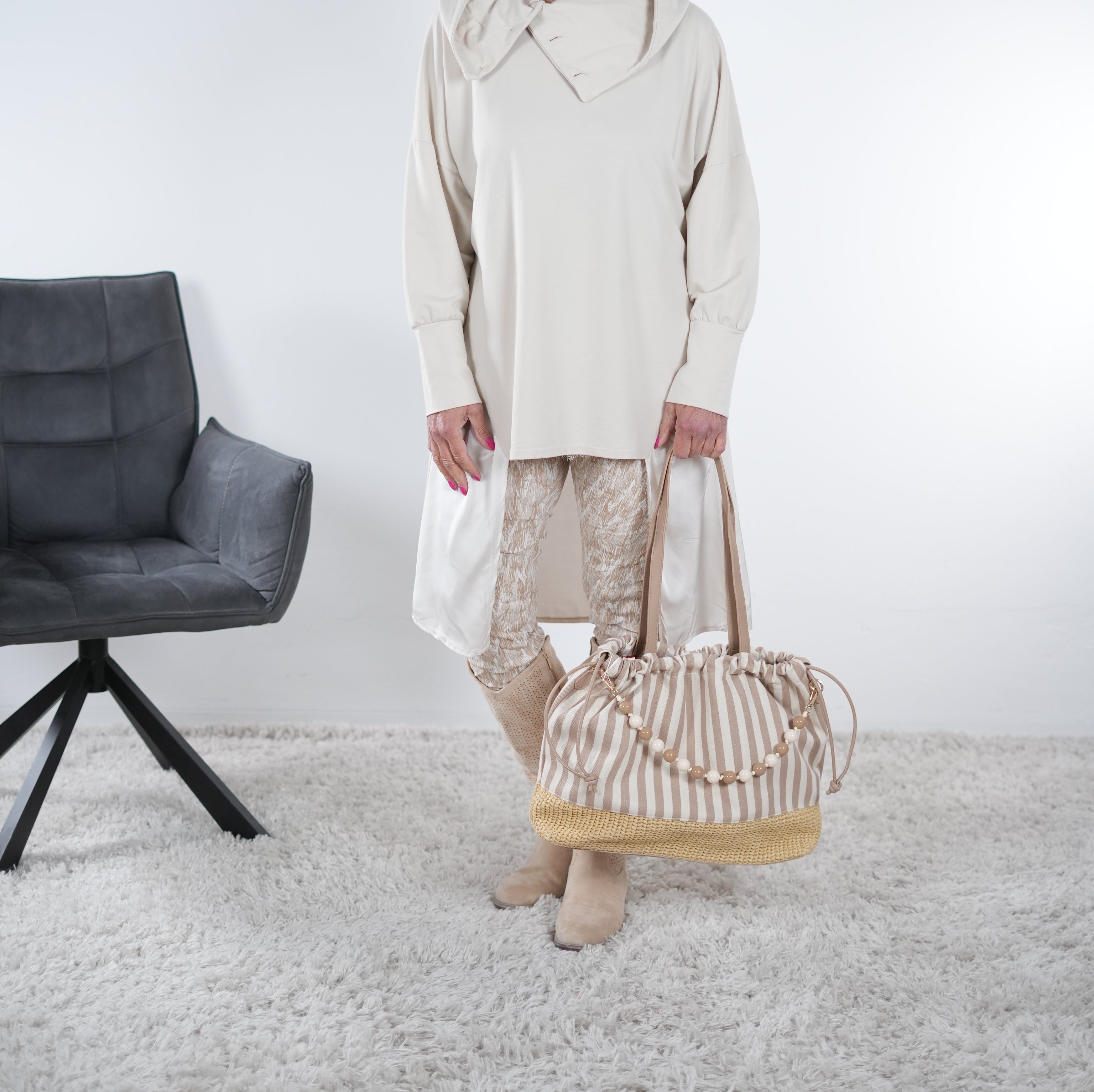 Tunika mit Satin Einsatz One Size (ca Größe 38 "oversize"-44) Beige