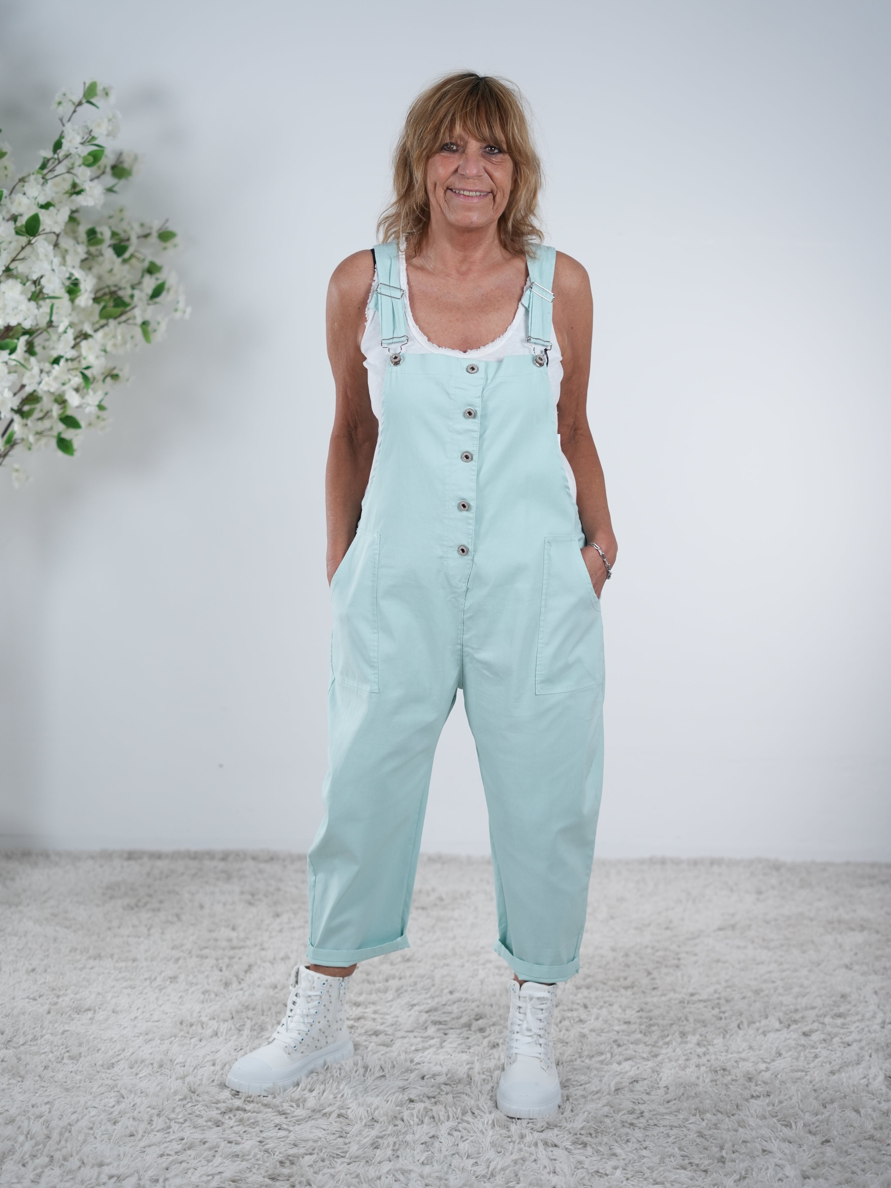 Uni farbene Latzhose in verschiedenen Farben One Size (ca Größe 40 "oversize"-44) Türkis