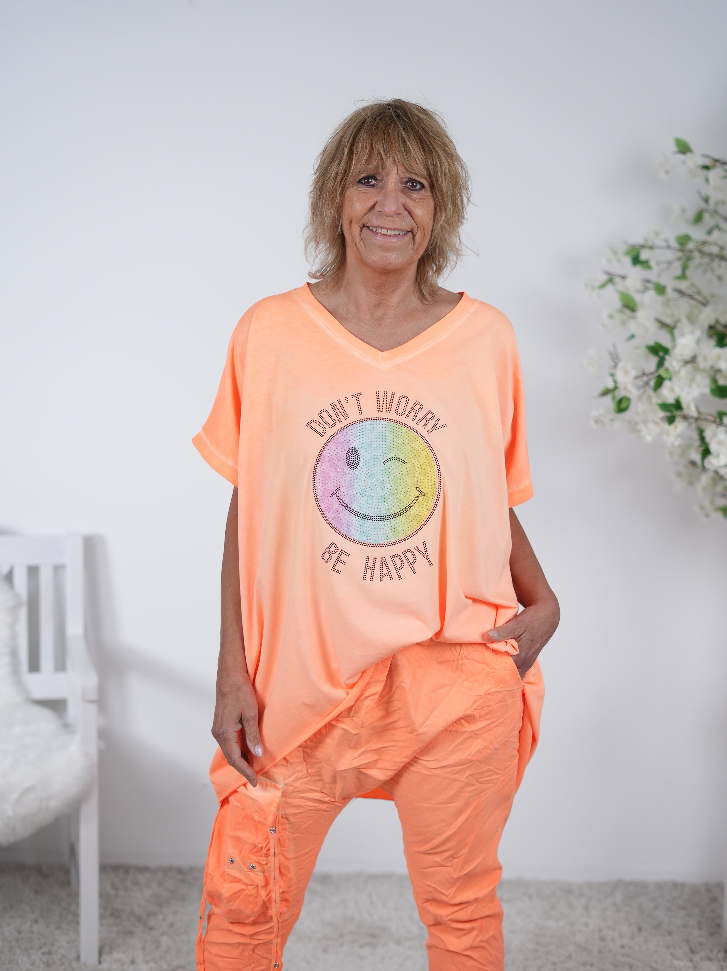 Vokuhila Shirt mit Gute-Laune Patch One Size (ca Größe 40 "oversize"-46) Neon Orange