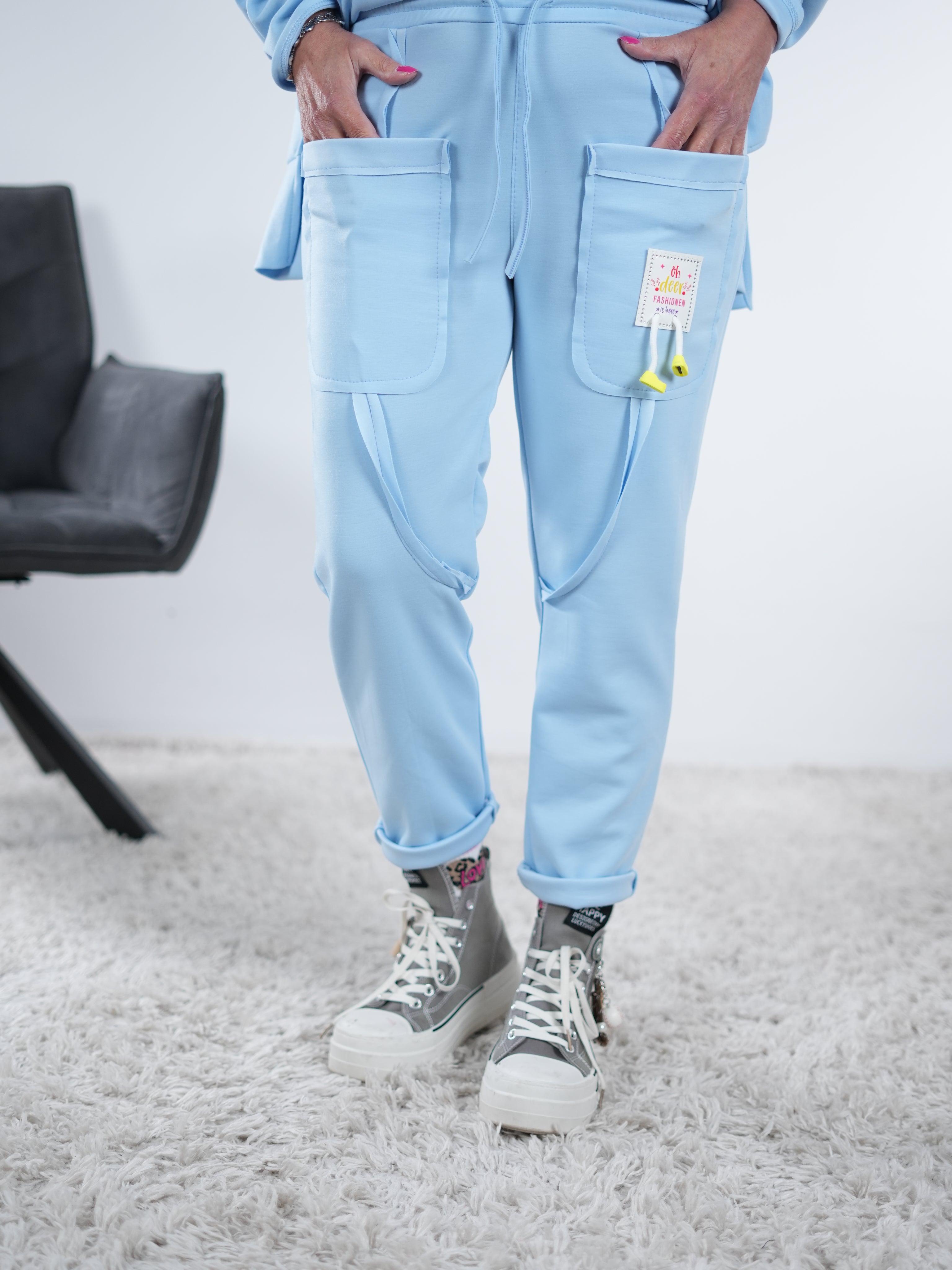 Weiche Joggy mit süßem Patch One Size (ca Größe 38-42) Blau