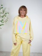 weicher Hoody mit großem Buchstaben