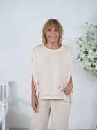 weiches Shirt im Leo Design mit Außennähten