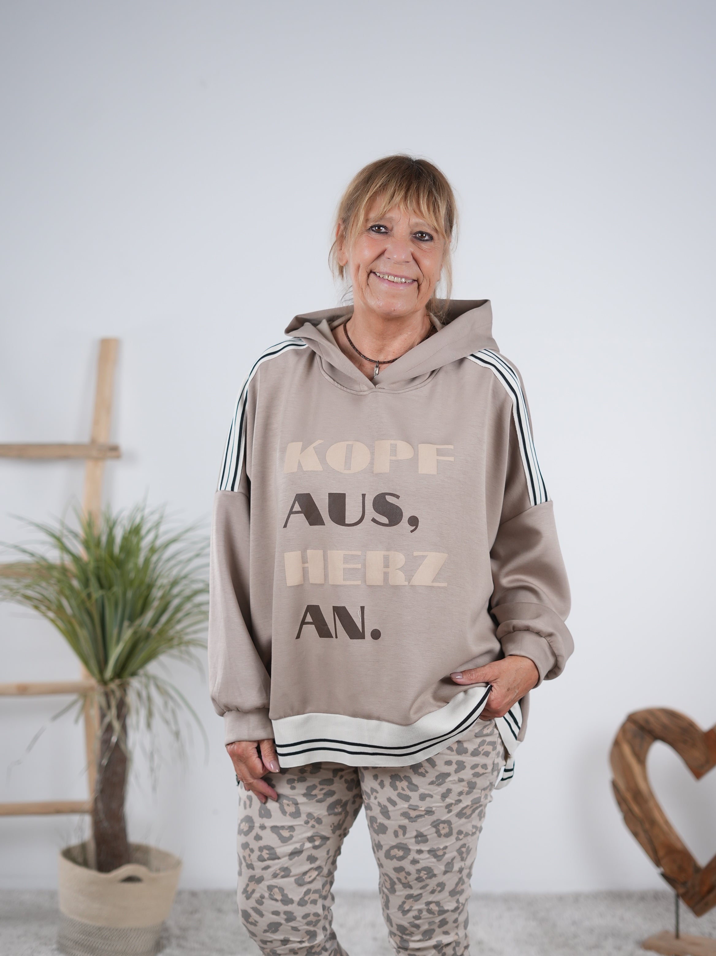 weiches Sweaty mit breitem Bündchen am Abschluss Taupe