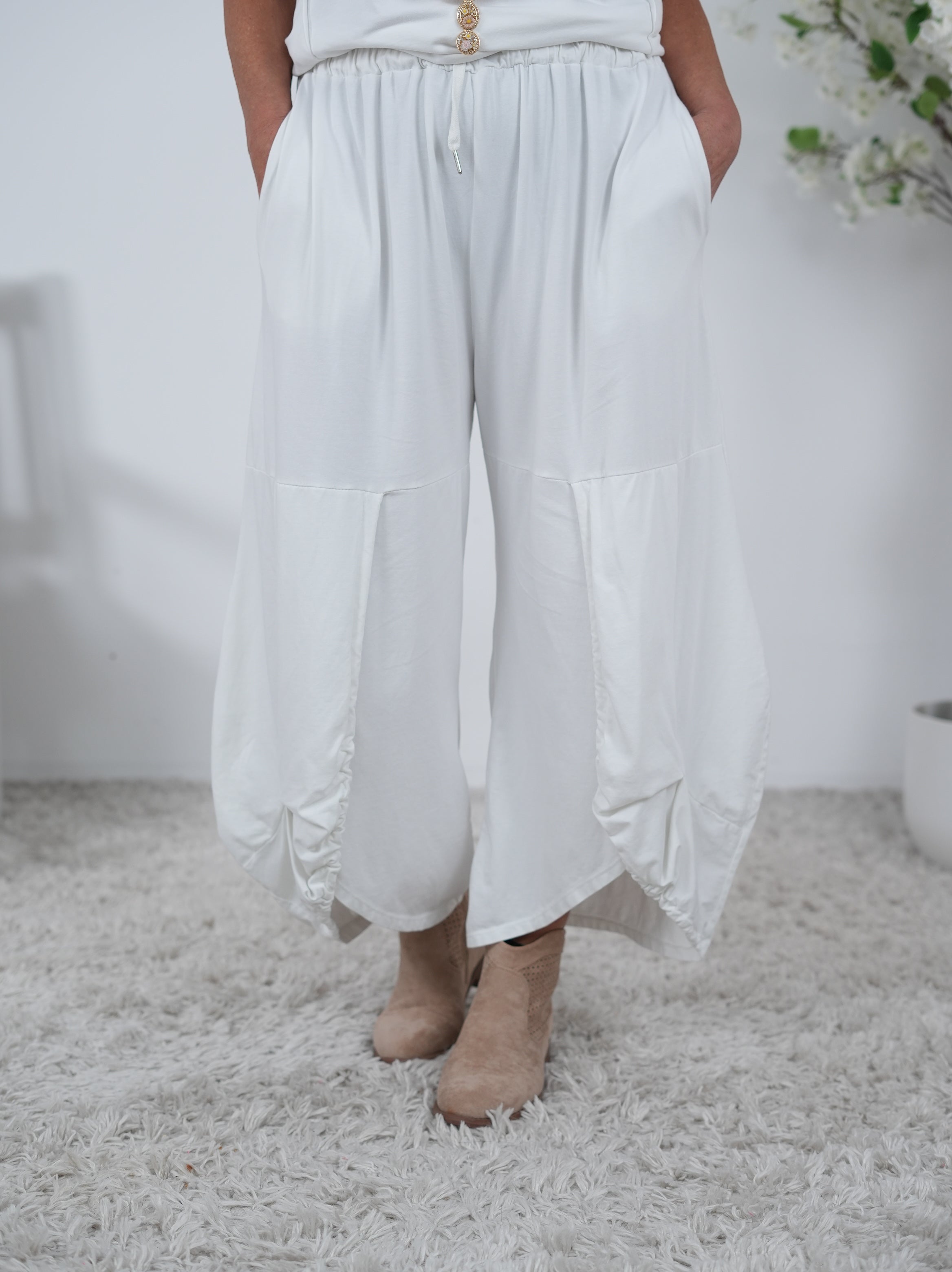 Weite Pants im ausgefallenen Schnitt Einheitsgröße (ca Gr. 40-44 46) Weiß