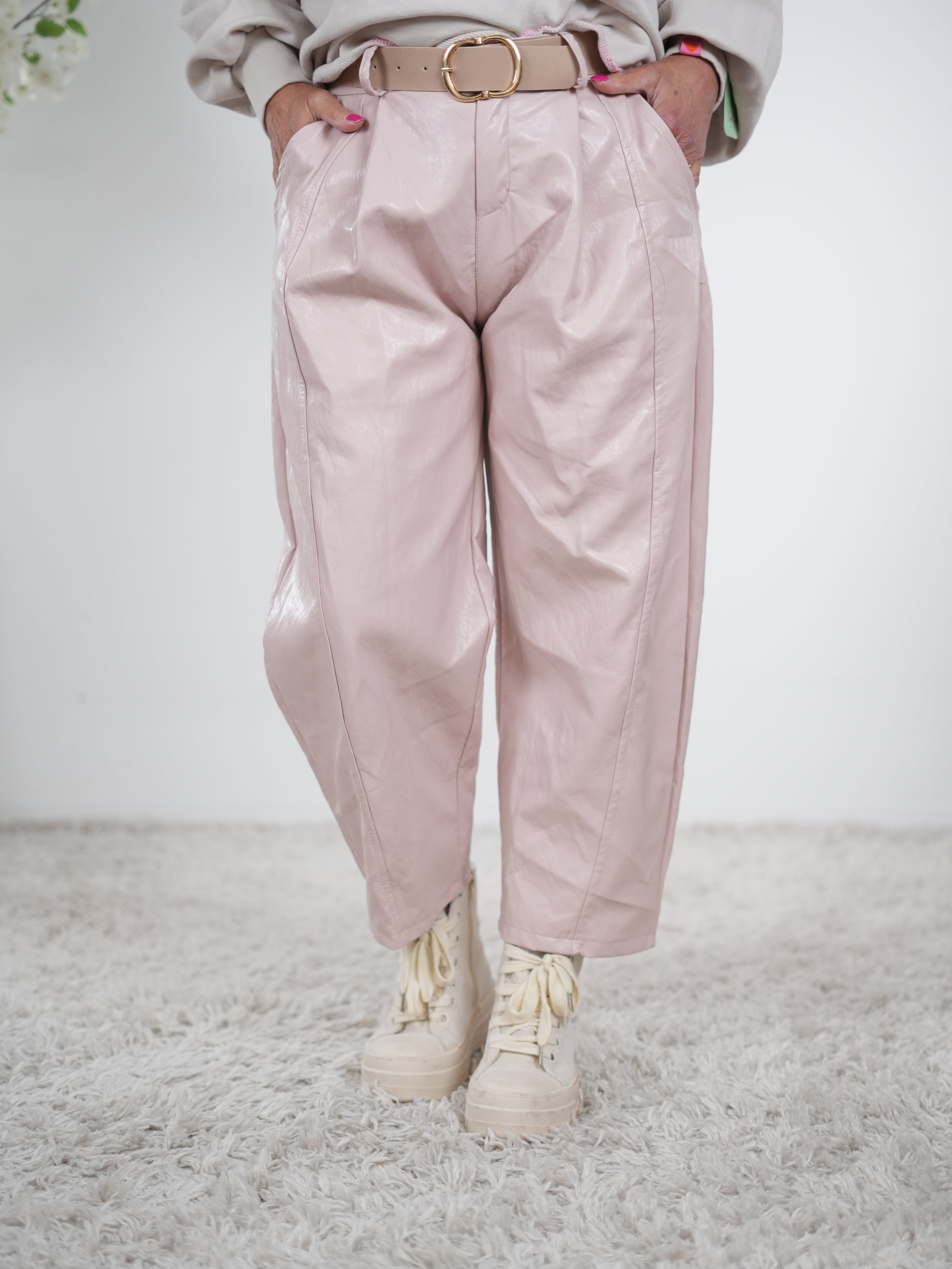 Wide Leg Pants in Kunstleder One Size (ca Größe 38-42) Puder Rosa