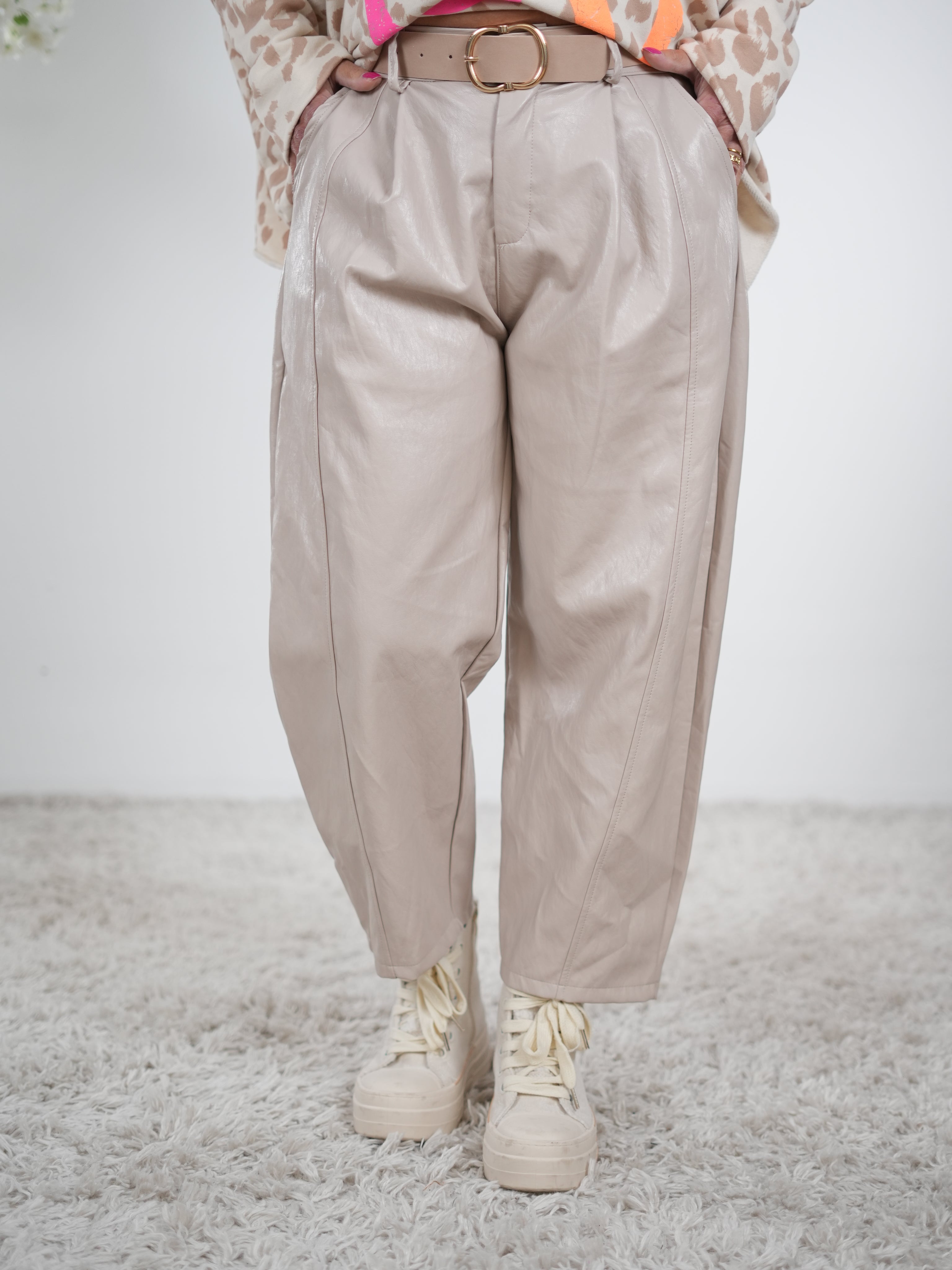 Wide Leg Pants in Kunstleder