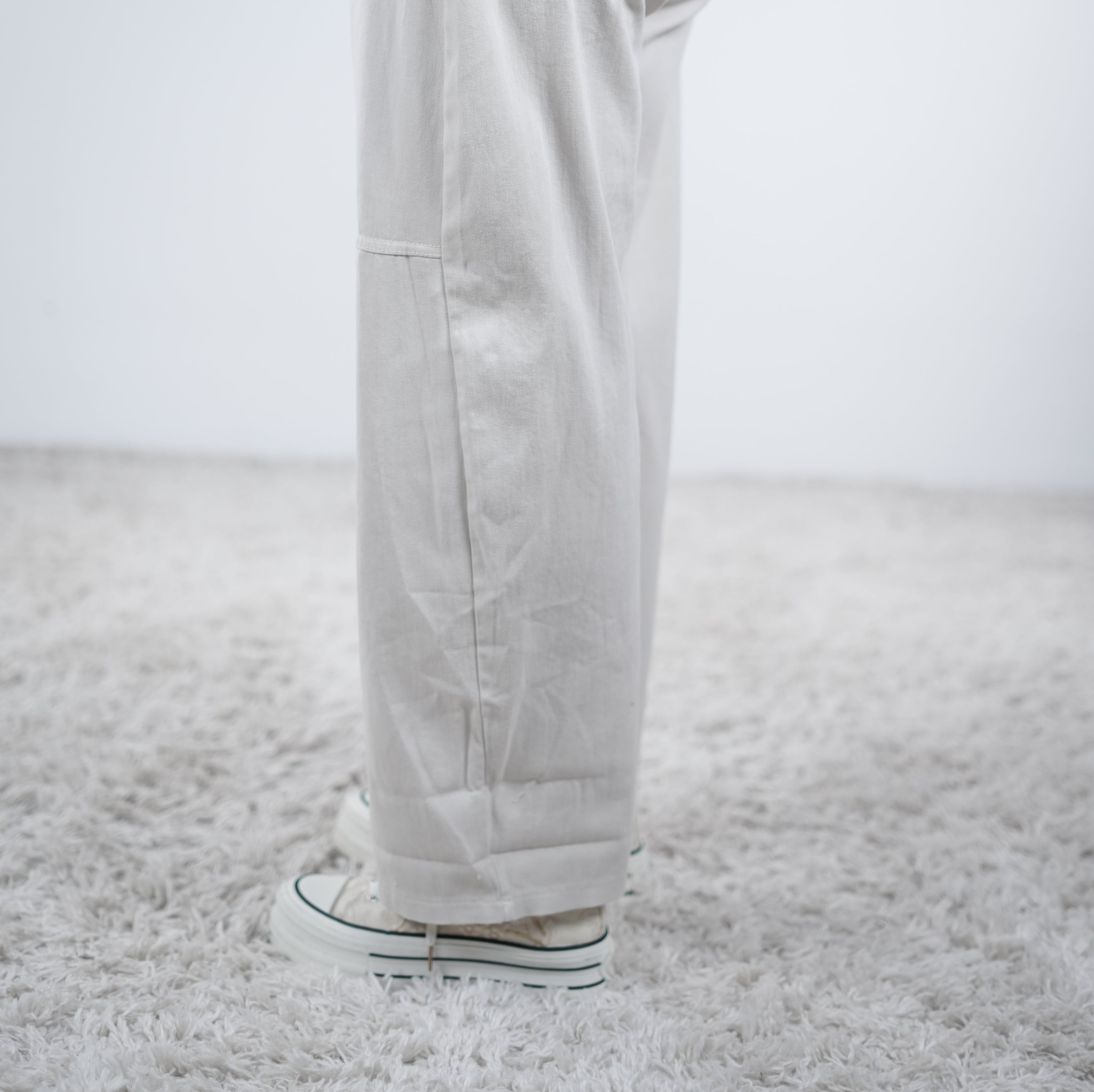 Wide Leg Pants mit kleinem Patch