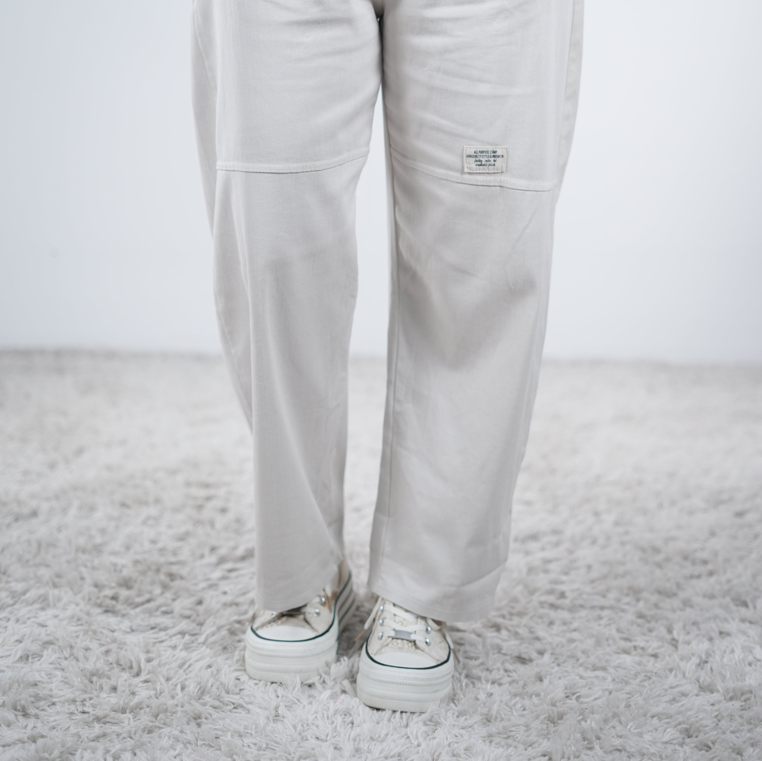 Wide Leg Pants mit kleinem Patch One Size (ca Gr. 38-42) Beige