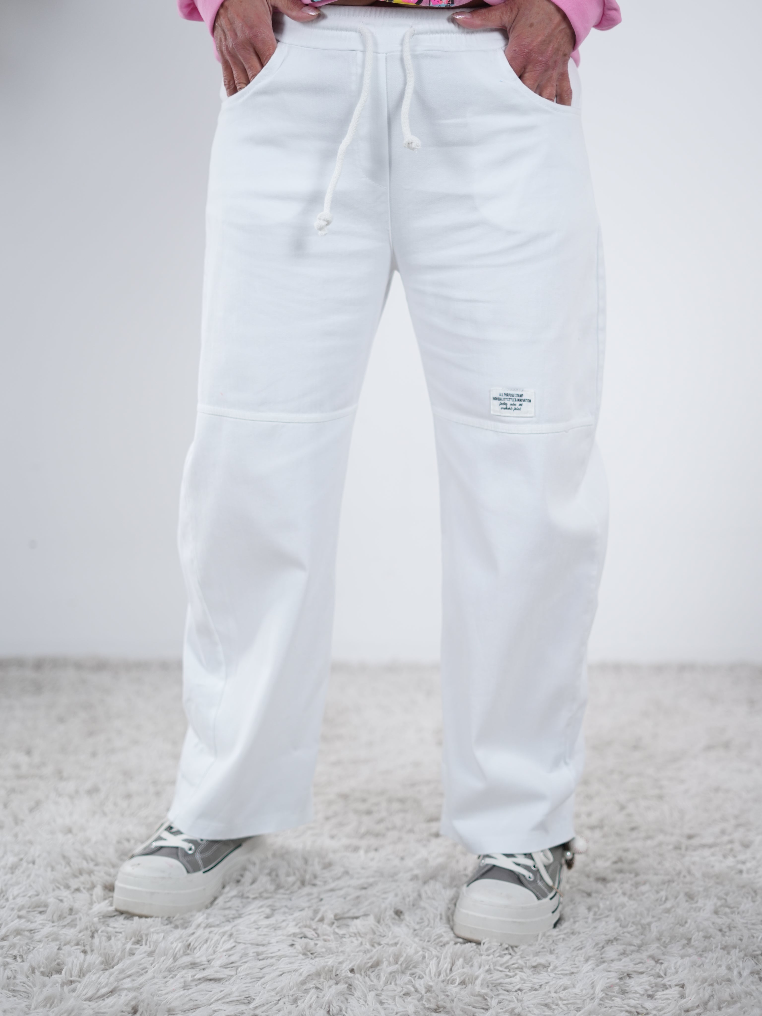 Wide Leg Pants mit kleinem Patch One Size (ca Gr. 38-42) Weiß