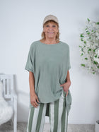 oversize Basic Shirt im Vokuhila Schnitt