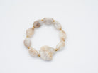 Armband mit Muschel verziert