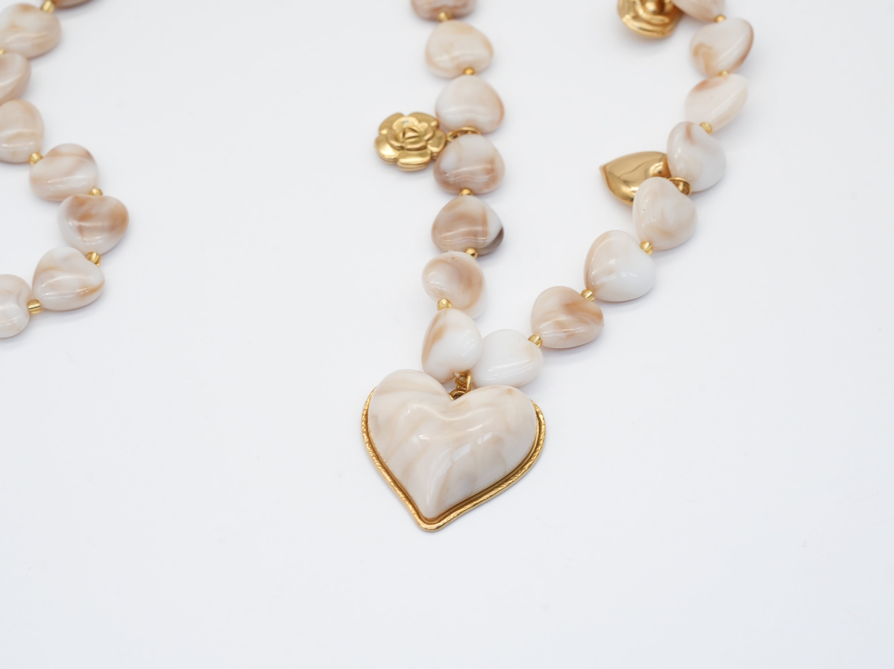 Modeschmuck Kette mit Herz in Natur Tönen