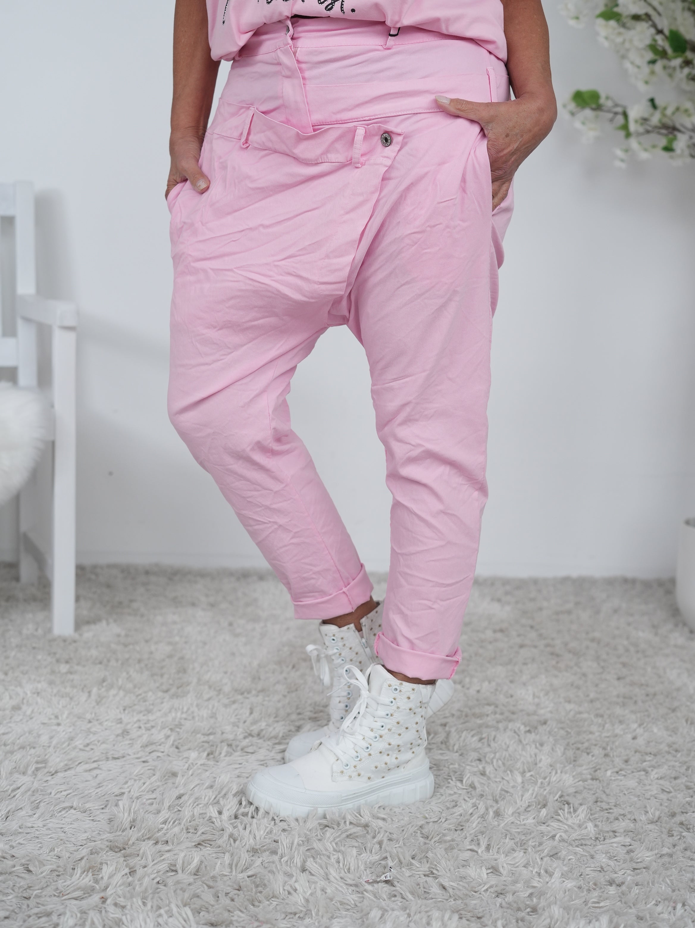 Baggy mit Gürtelschlaufen
