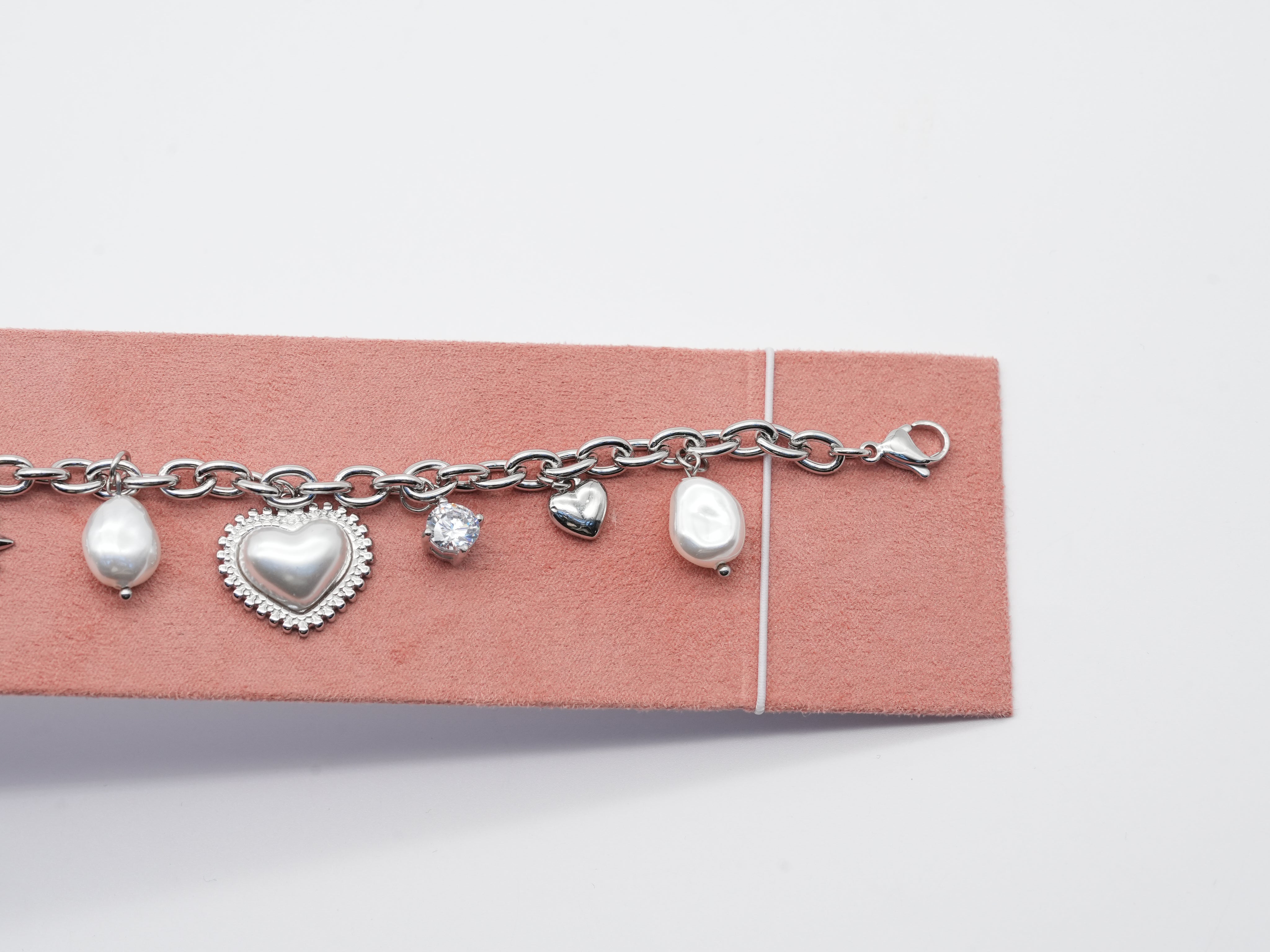 Edelstahlarmband mit Herz-, Stern- & Perlenanhängern