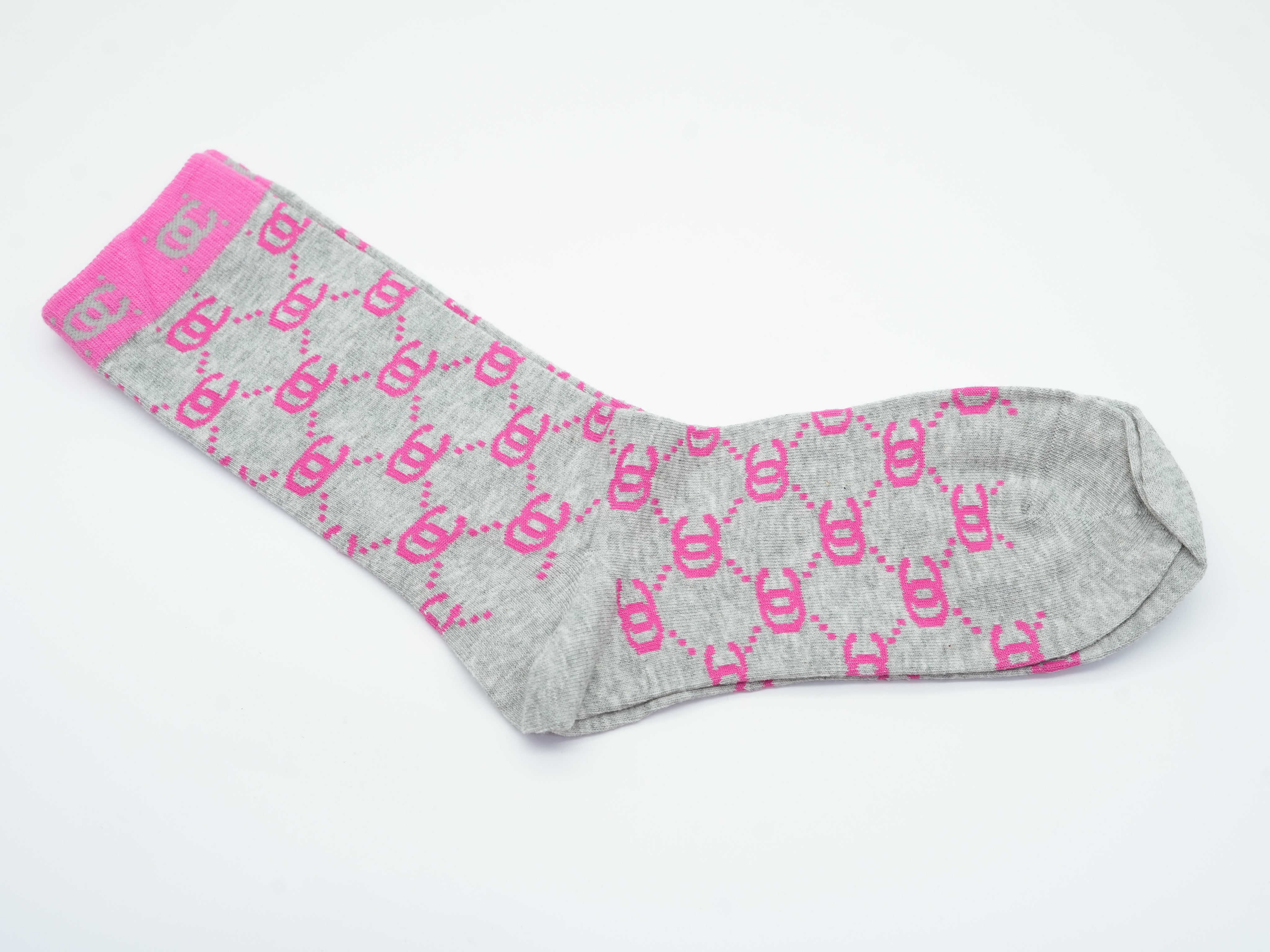 Socken im pink-grauen Design
