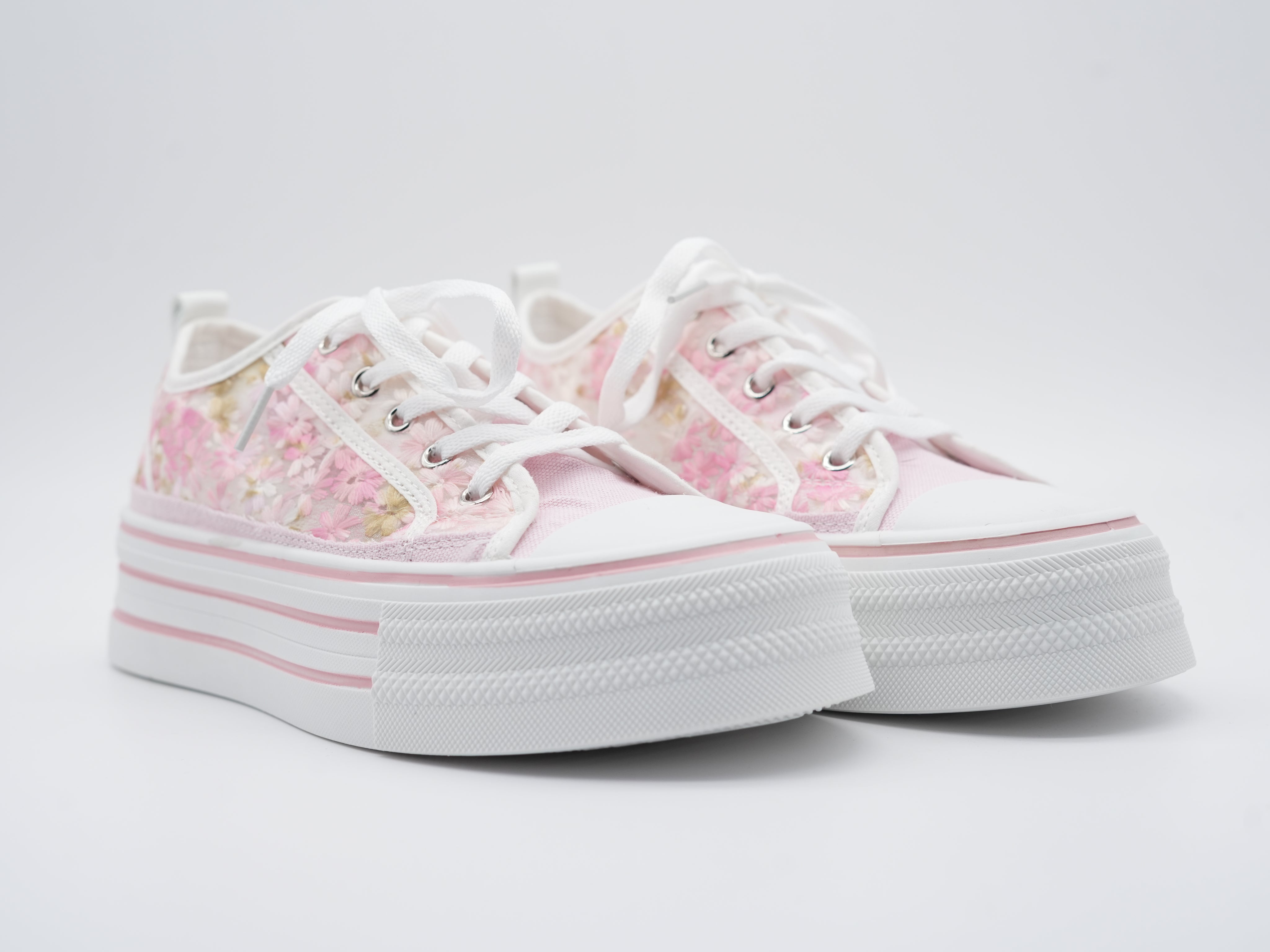 Sneaker mit Blümchen verziert Rosa