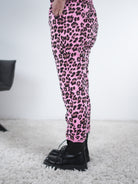 Weiche Jogpant im Leo Print