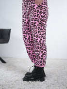 Weiche Jogpant im Leo Print