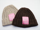 Mütze mit pinkem Patch