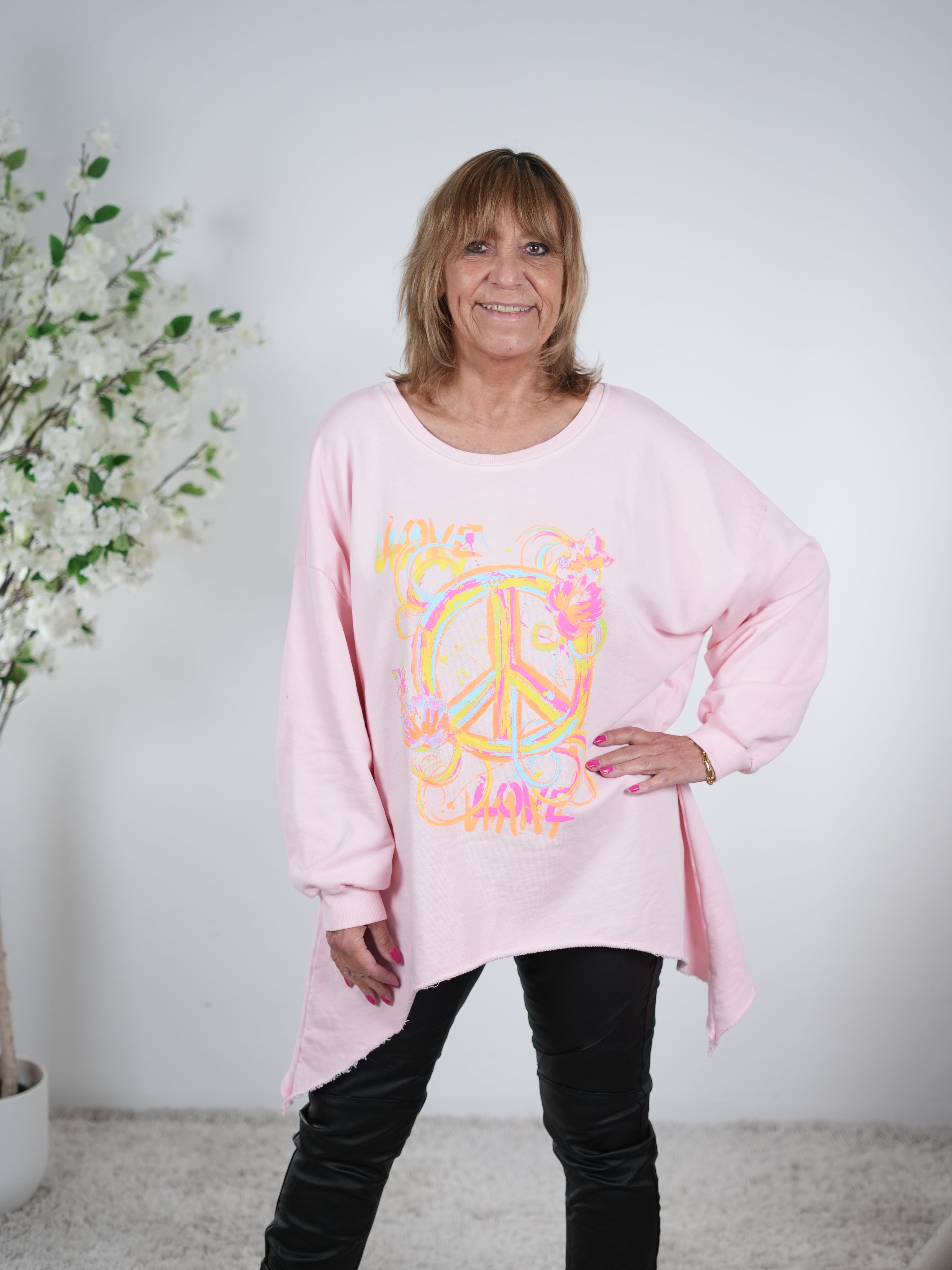 lässiges Sweaty mit Peace Zeichen in neon One Size (ca Größe 40 "oversize"-48) Rosa
