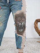 Ausgefallene Hingucker Pants mit Strassmotiv