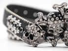 Schwarzer Gürtel mit Skulls & Nieten