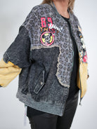 Ausgefallene Jacke im College Stil mit Comic Motiv