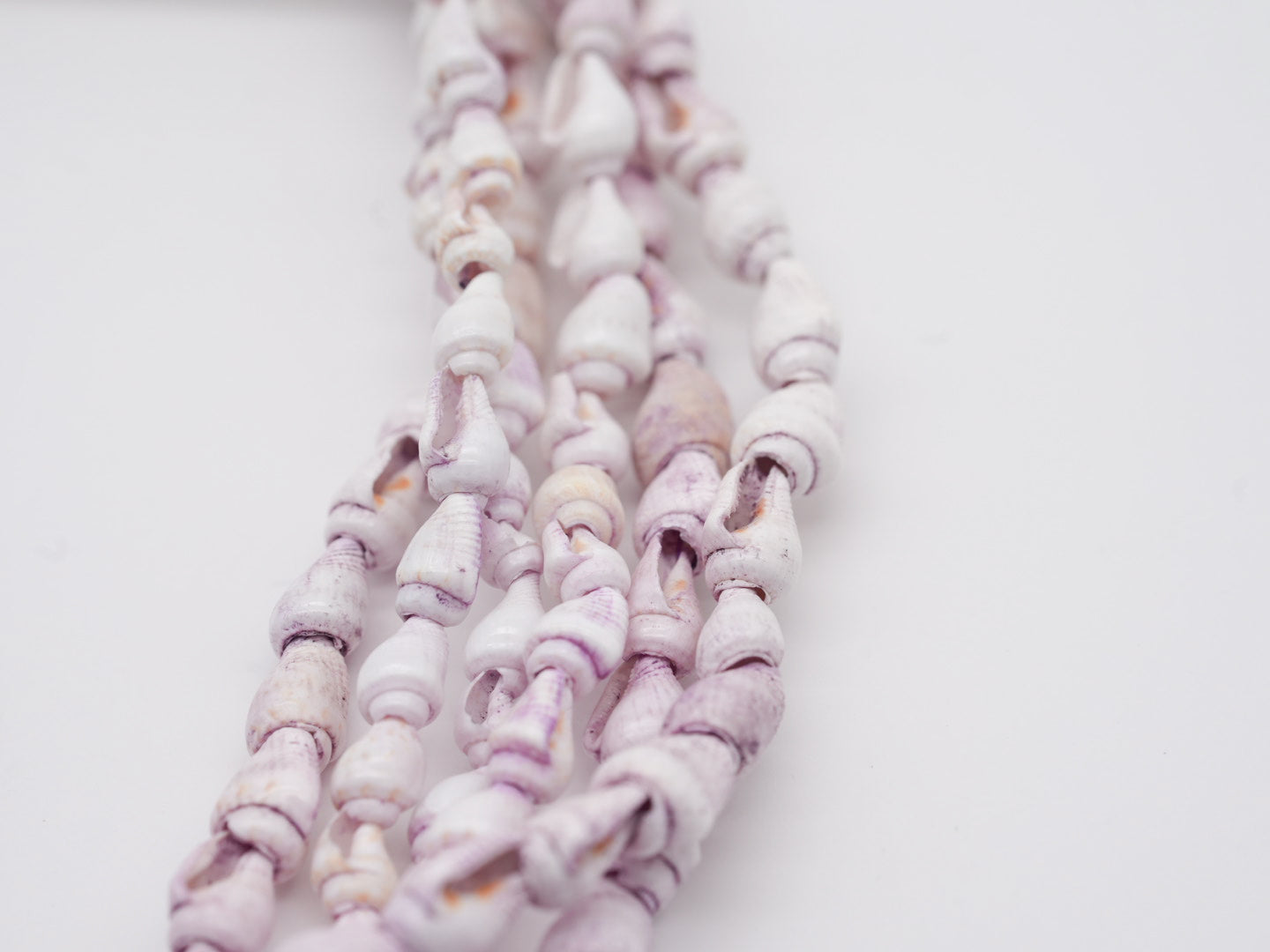 boho Kette aus kleinen Muscheln