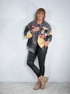 Ausgefallene Jacke im College Stil mit Comic Motiv