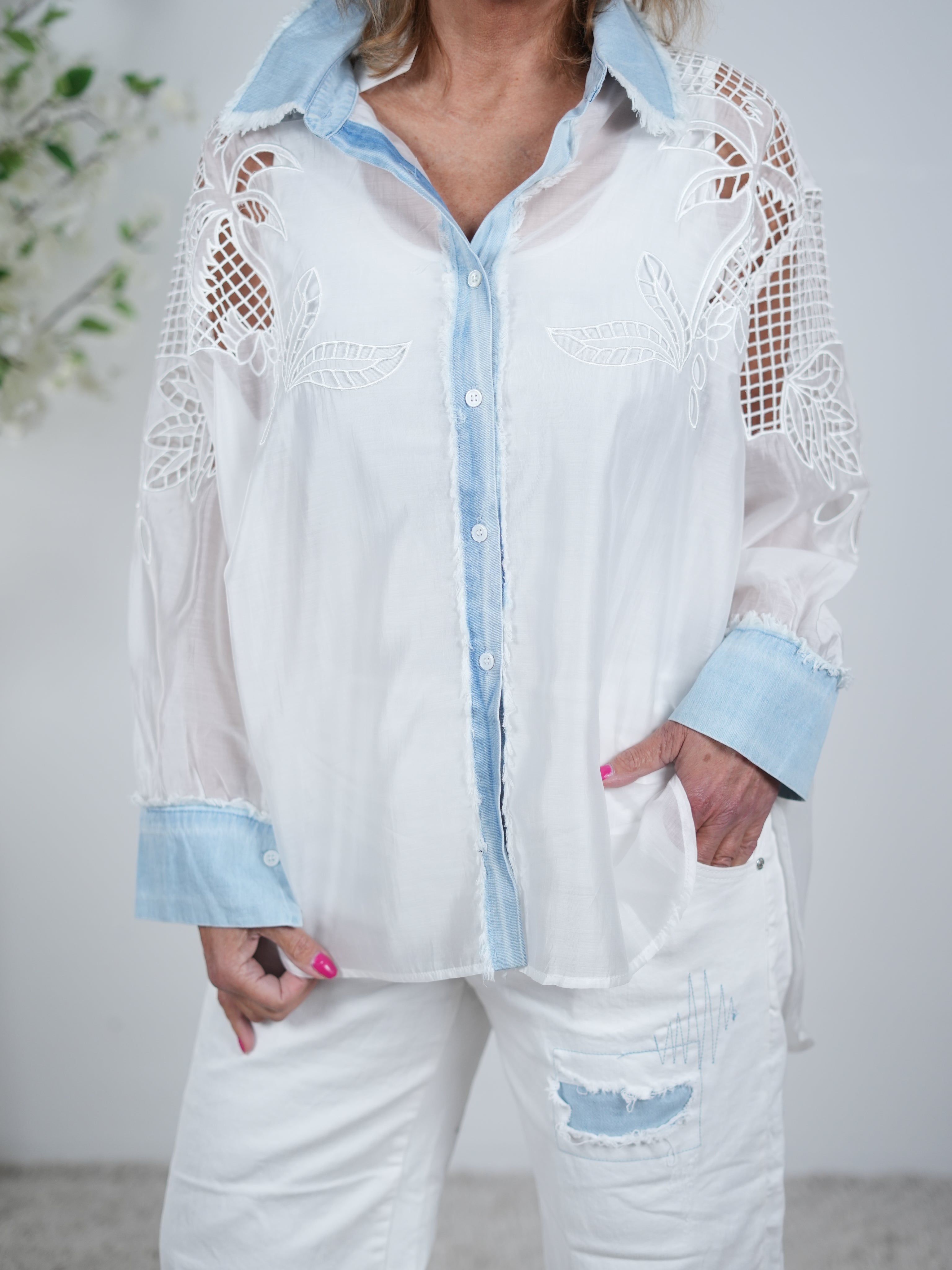 Bluse mit Jeansdetails & Stickerei