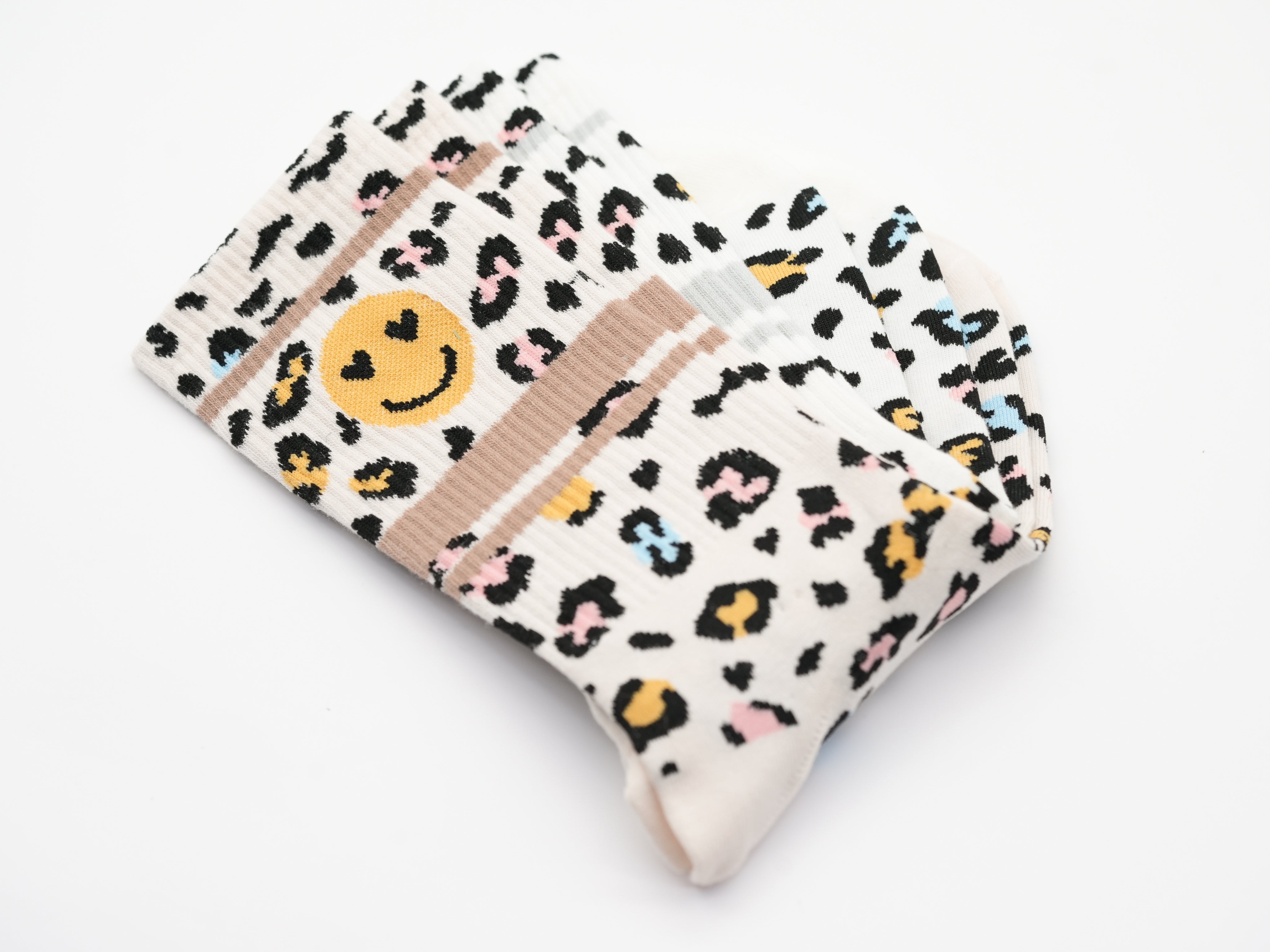 Socken im Leo Look mit Smiley Motiv Weiß Beige